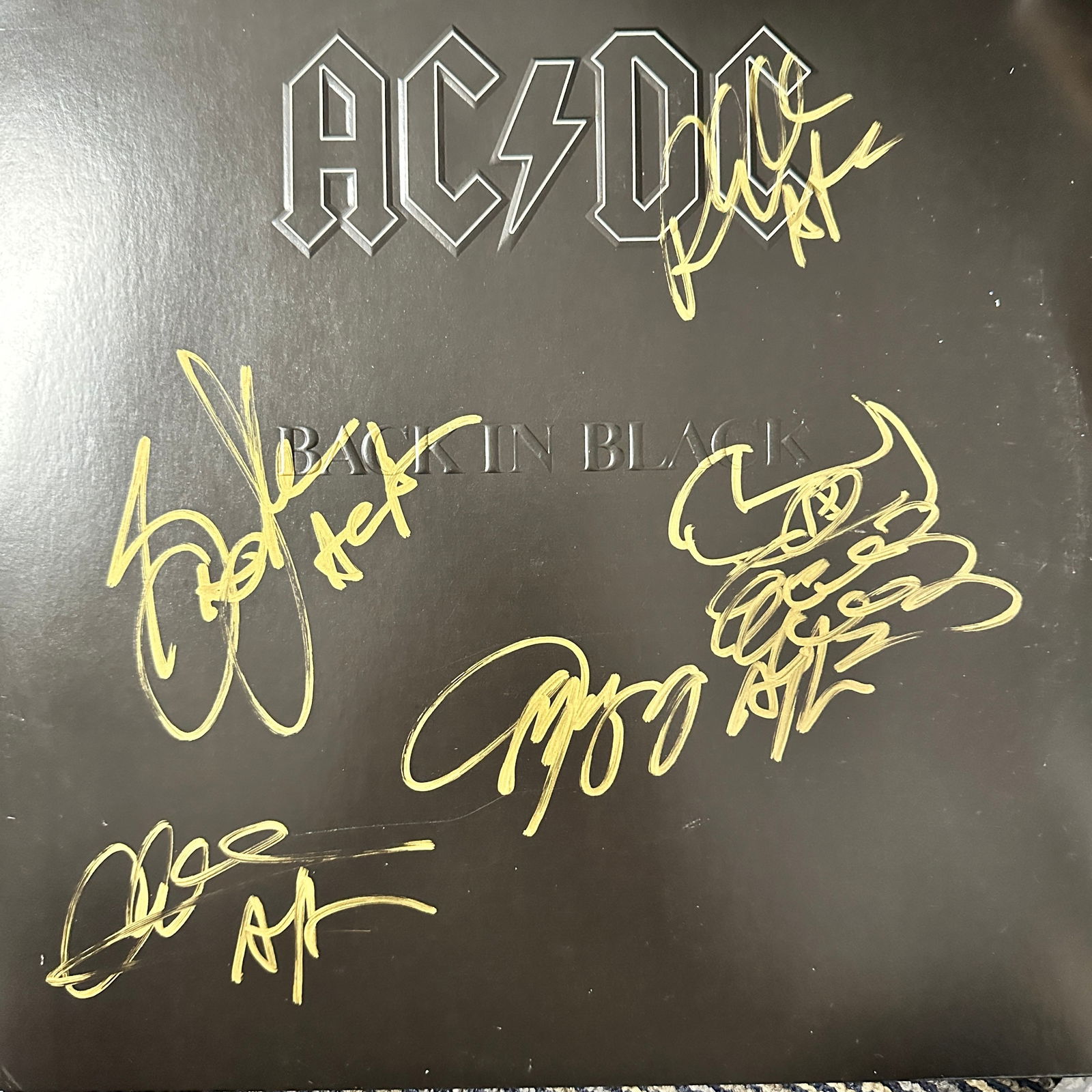 AC/DC Autographed ALBUM Angus Brian Cliff Phil: Displays are not framed, and can be framed for a cost. Framed items will state they are framed in the name of the item. All signed items come with a COA. All items now come with a 3rd Party COA from P