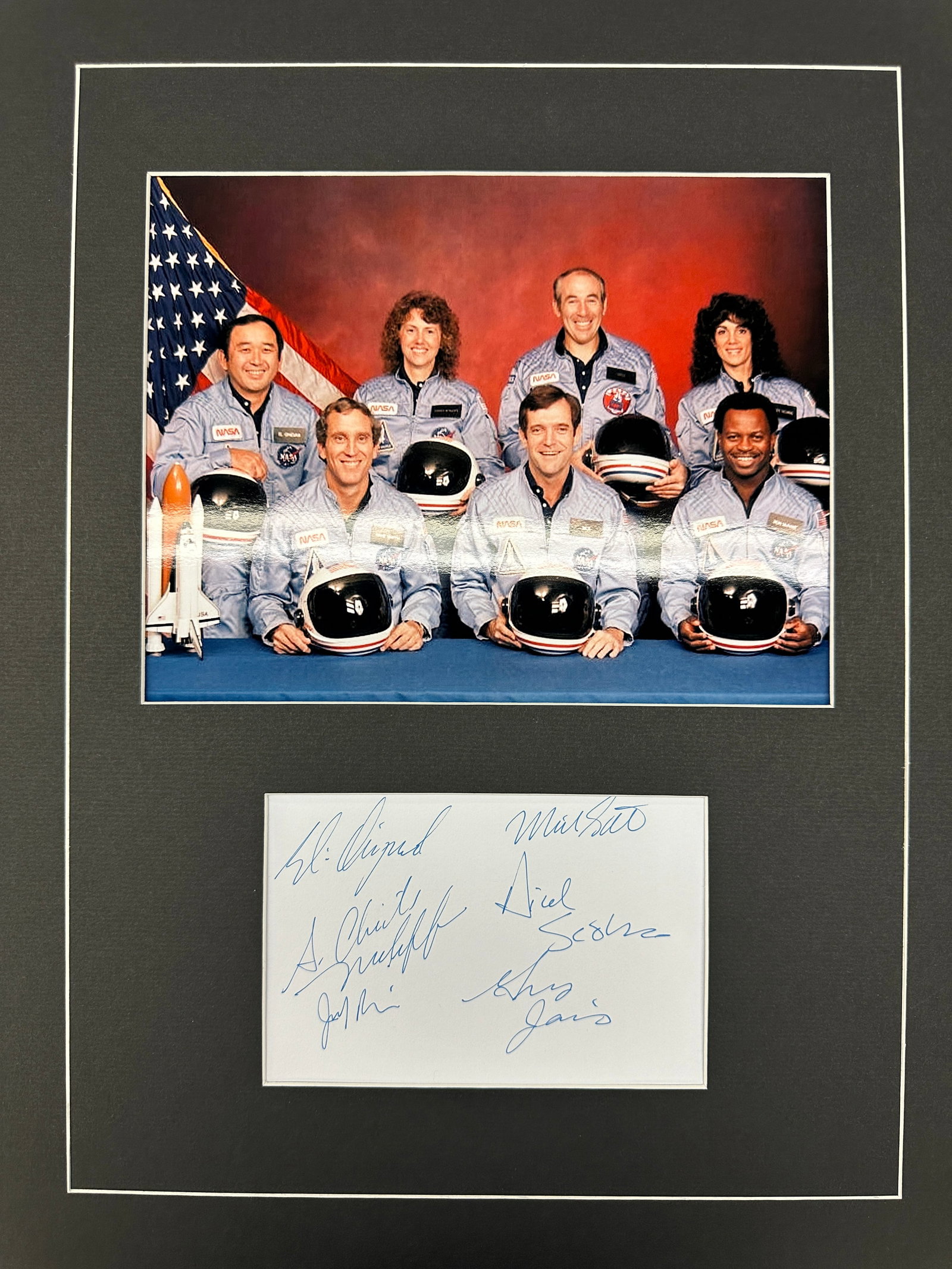 Challenger Crew Autograph Display (1 of 1)