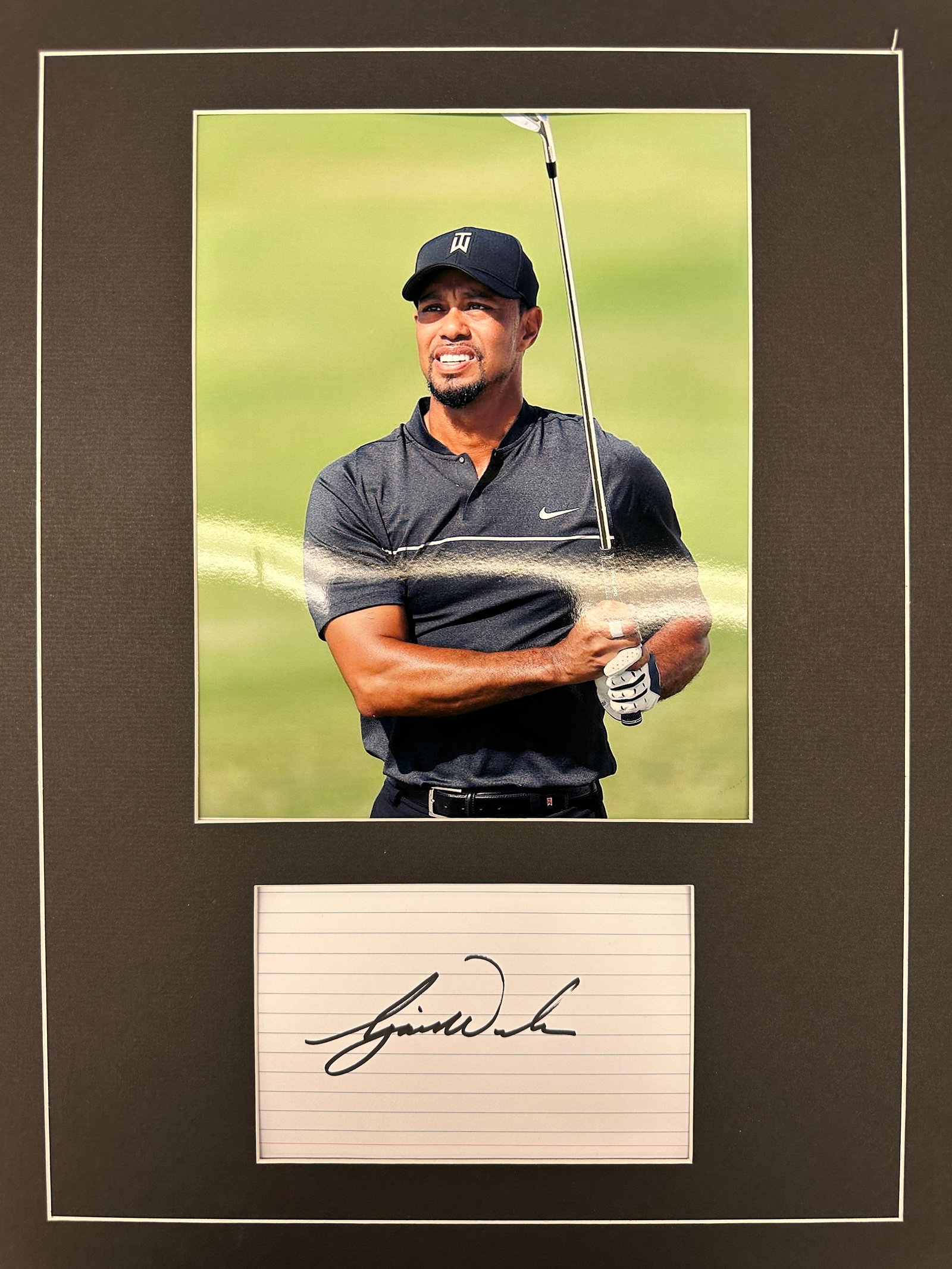 Tiger Woods Autograph Display (1 of 1)