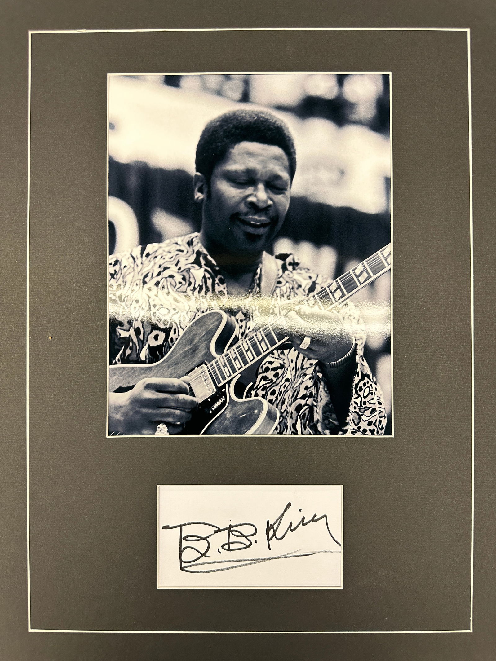 BB King Autograph Display (1 of 1)