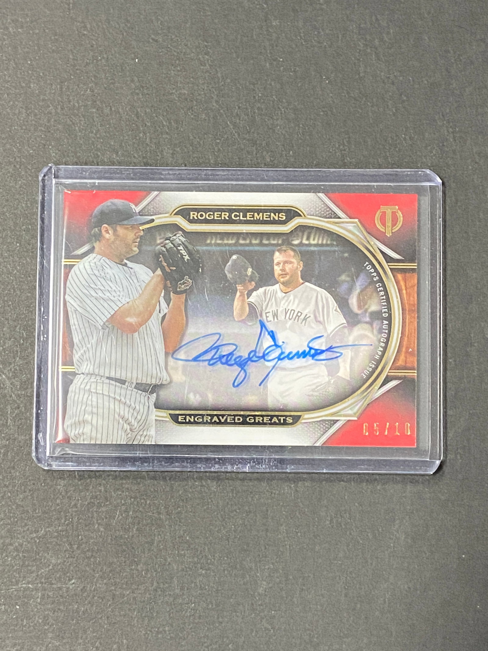 Roger Clemens Engraved Greats Topps 2021: Displays are not framed, and can be framed for a cost. Framed items will state they are framed in the name of the item. All signed items come with a COA. All items now come with a 3rd Party COA from P
