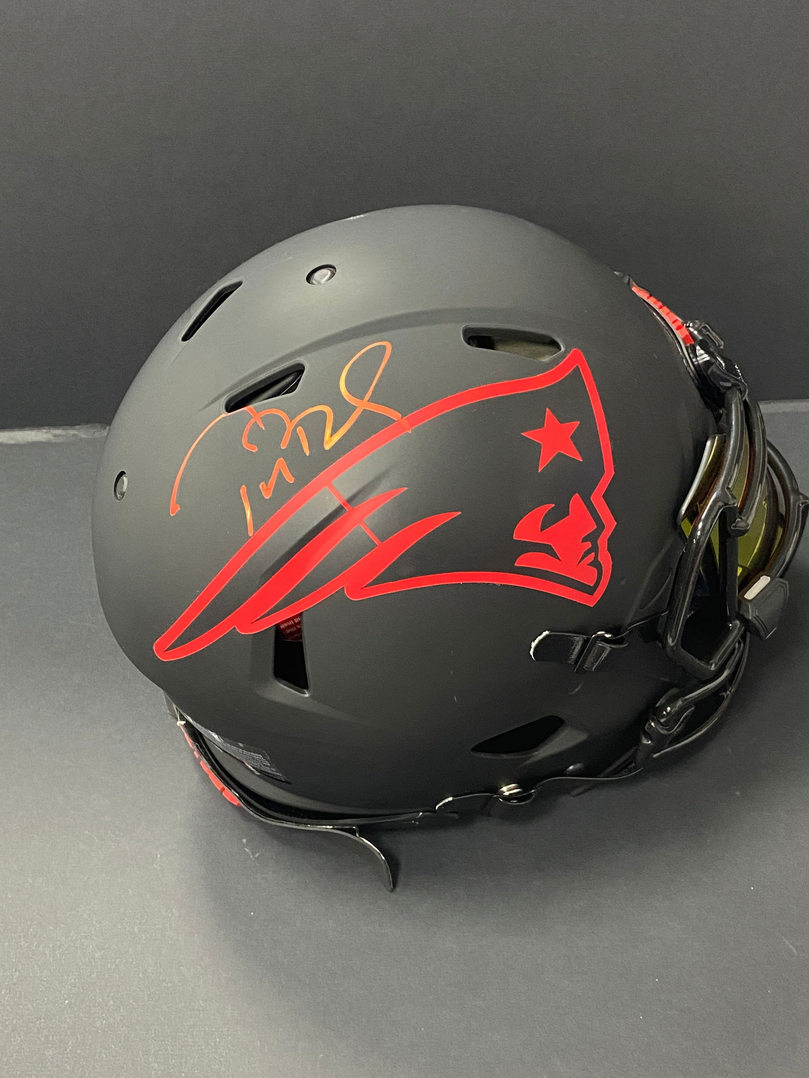 Tom Brady Patriots Signed Helmet Fanatics Auth (1 of 2)