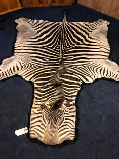 XL ZEBRA RUG -REALLY NICE: XL ZEBRA RUG -REALLY NICE