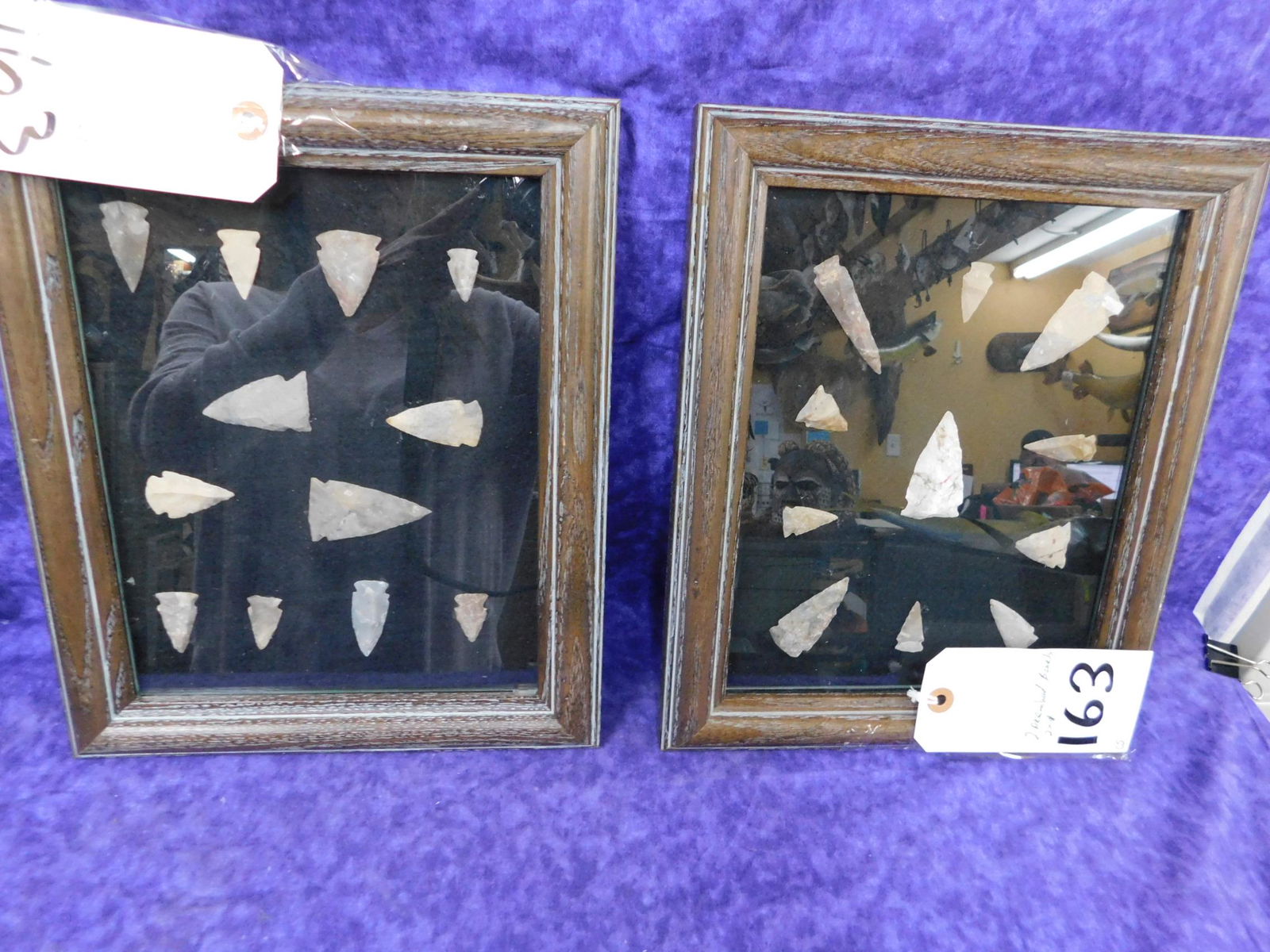 2 ARROWHEAD BOARD DISPLAYS (2x$) (1 of 1)