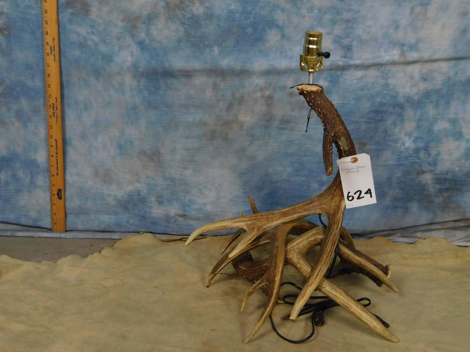 ANTLER FLOOR LAMP (1 of 1)