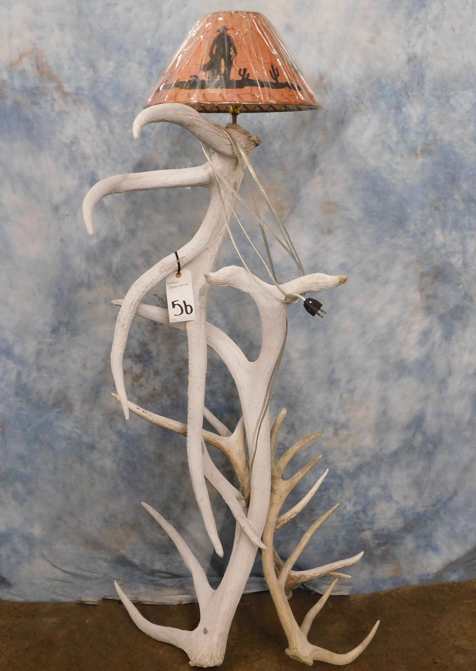 ANTLER FLOOR LAMP (1 of 2)