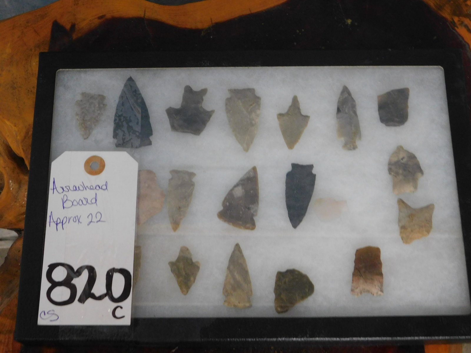 ARROWHEAD BOARD  APPROX 22 (1 of 1)