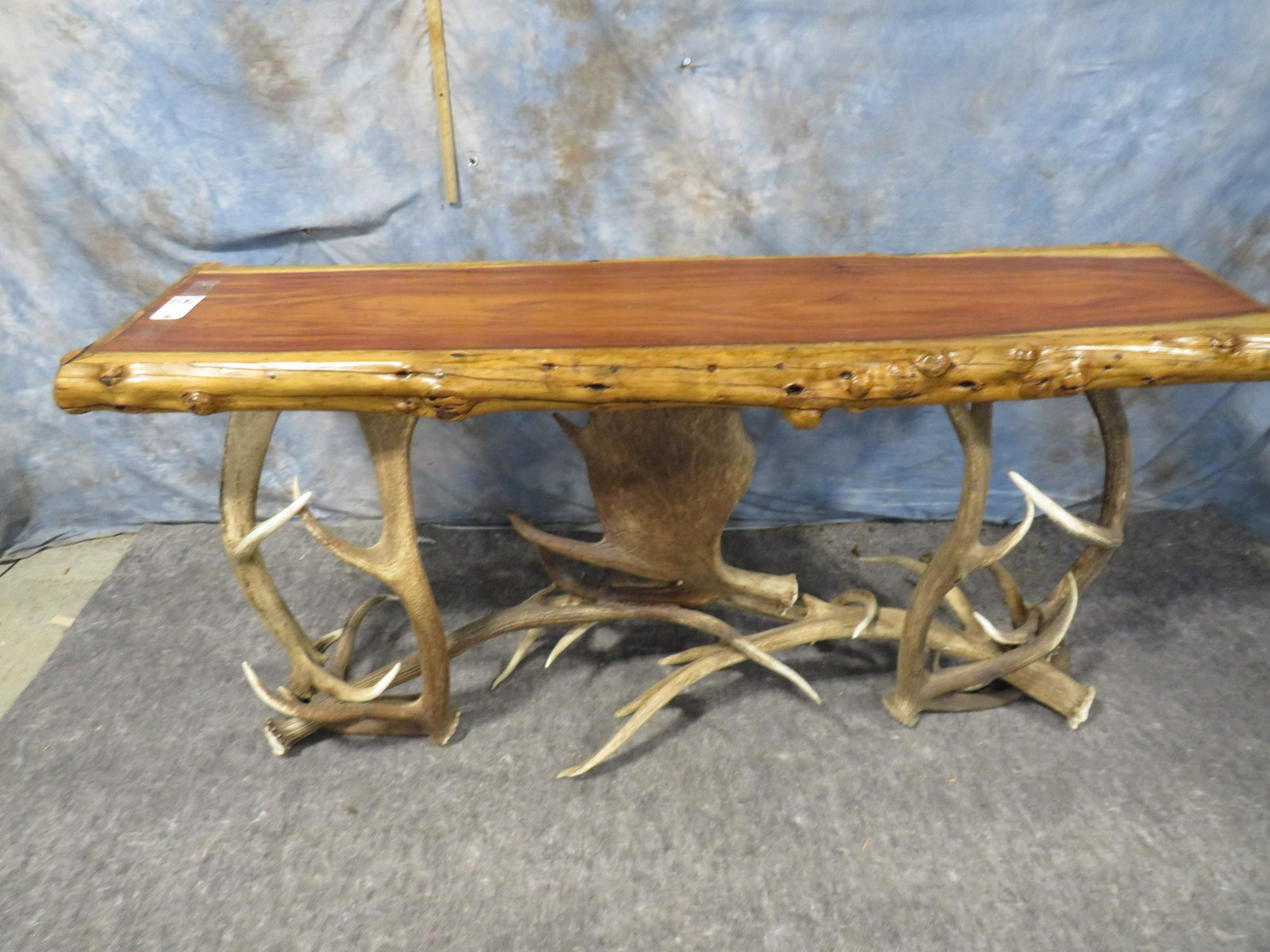 ANTLER SOFA TABLE: TAXIDERMY