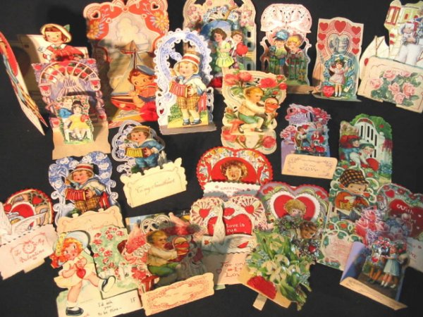 23 Stand up vintage Valentine cards