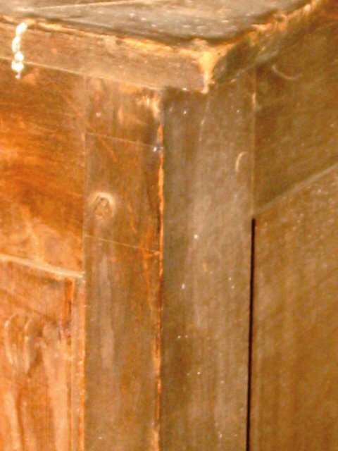 Southern Estate Pine 5 Drawer Stand / Chest pegged - 7