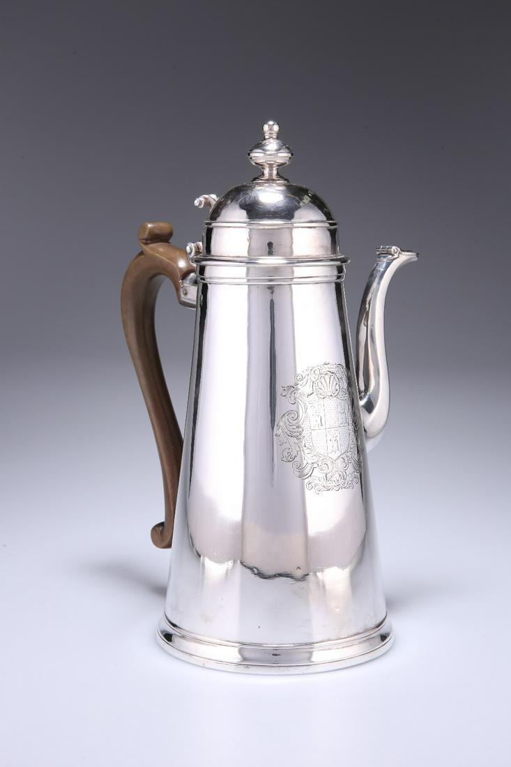 A GEORGE I BRITANNIA SILVER CHOCOLATE POT  by William (1 of 4)