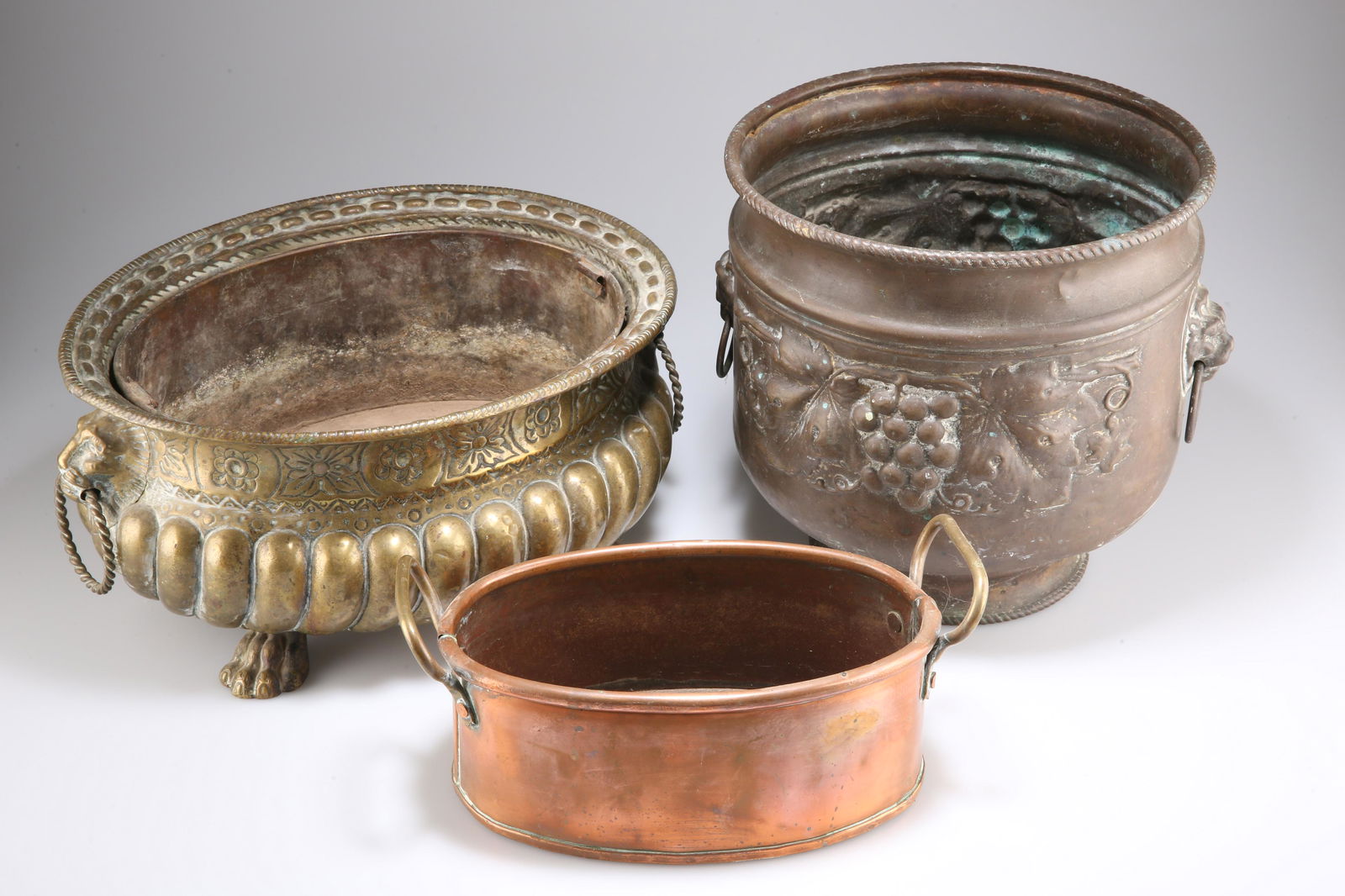 A 19TH CENTURY DUTCH BRASS JARDINIÃˆRE, oval, with lion (1 of 1)