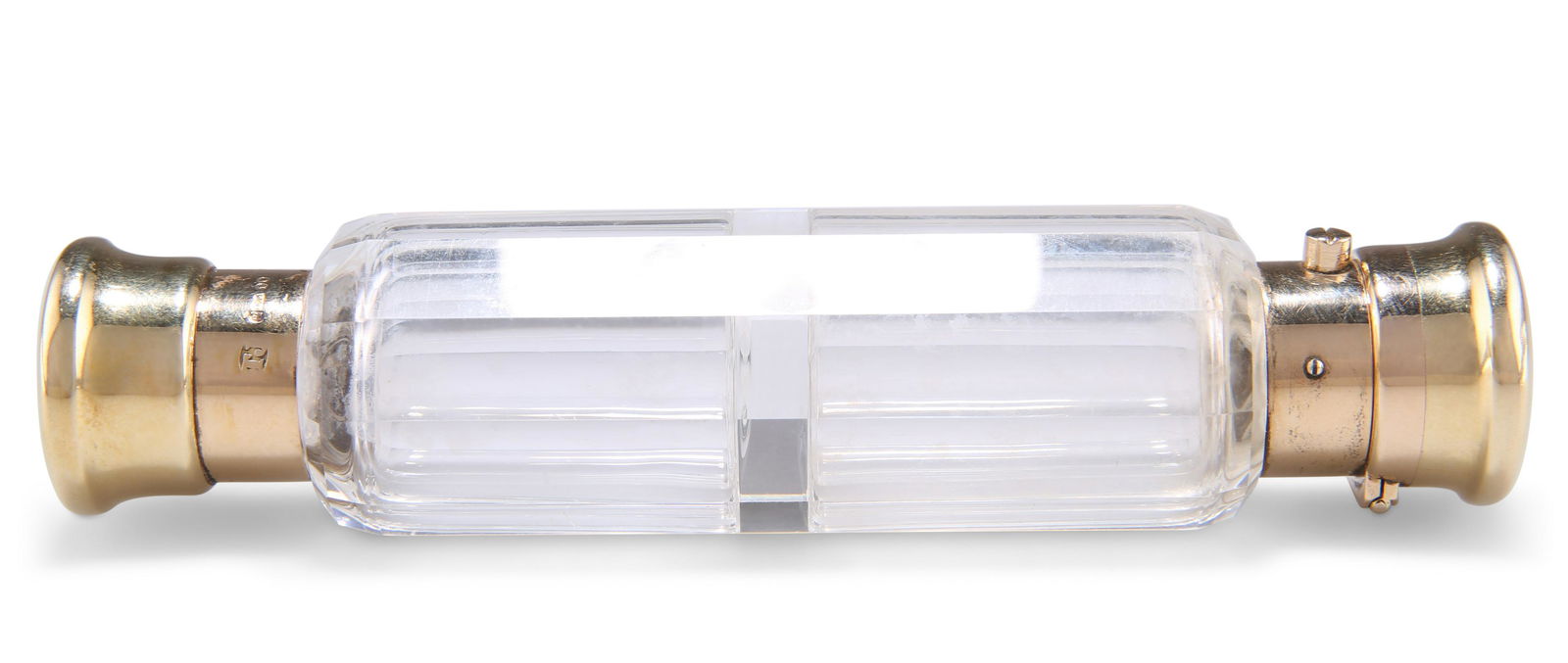 A VICTORIAN 15 CARAT GOLD-MOUNTED DOUBLE-ENDED SCENT: A VICTORIAN 15 CARAT GOLD-MOUNTED DOUBLE-ENDED SCENT FLASK, by Thomas Johnson I, London 1874, the faceted glass body with sprung hinged cover to one end and a screw-cap to the other, each engraved wit