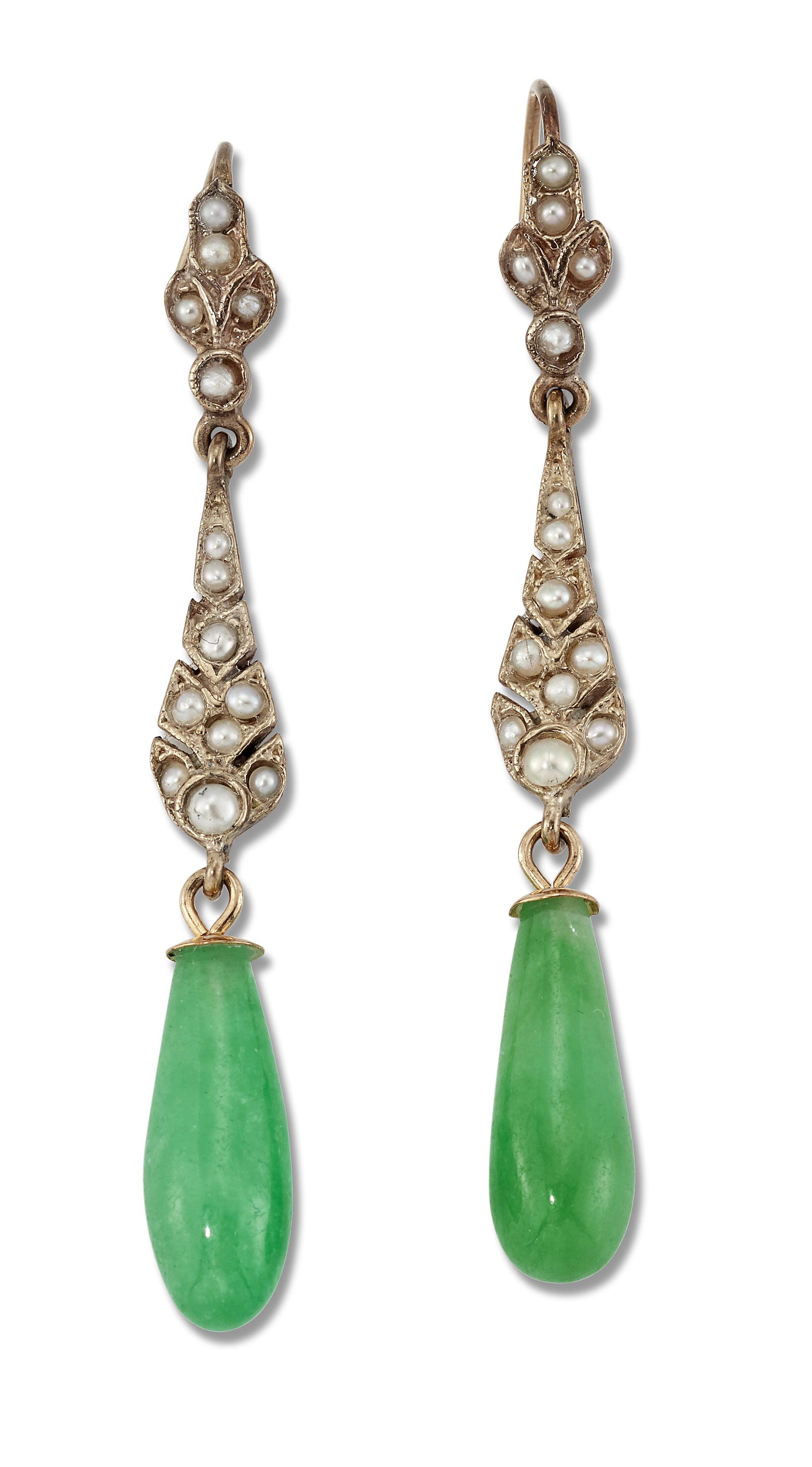 A PAIR OF JADE AND SEED PEARL PENDANT EARRINGS, seed (1 of 1)