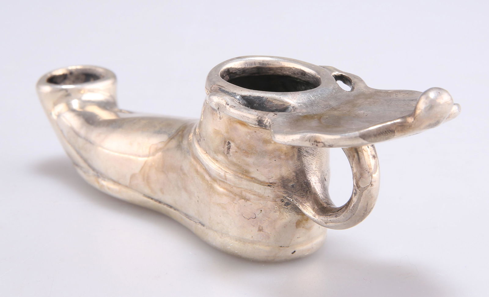 AN ITALIAN SILVER LAMP (1 of 3)