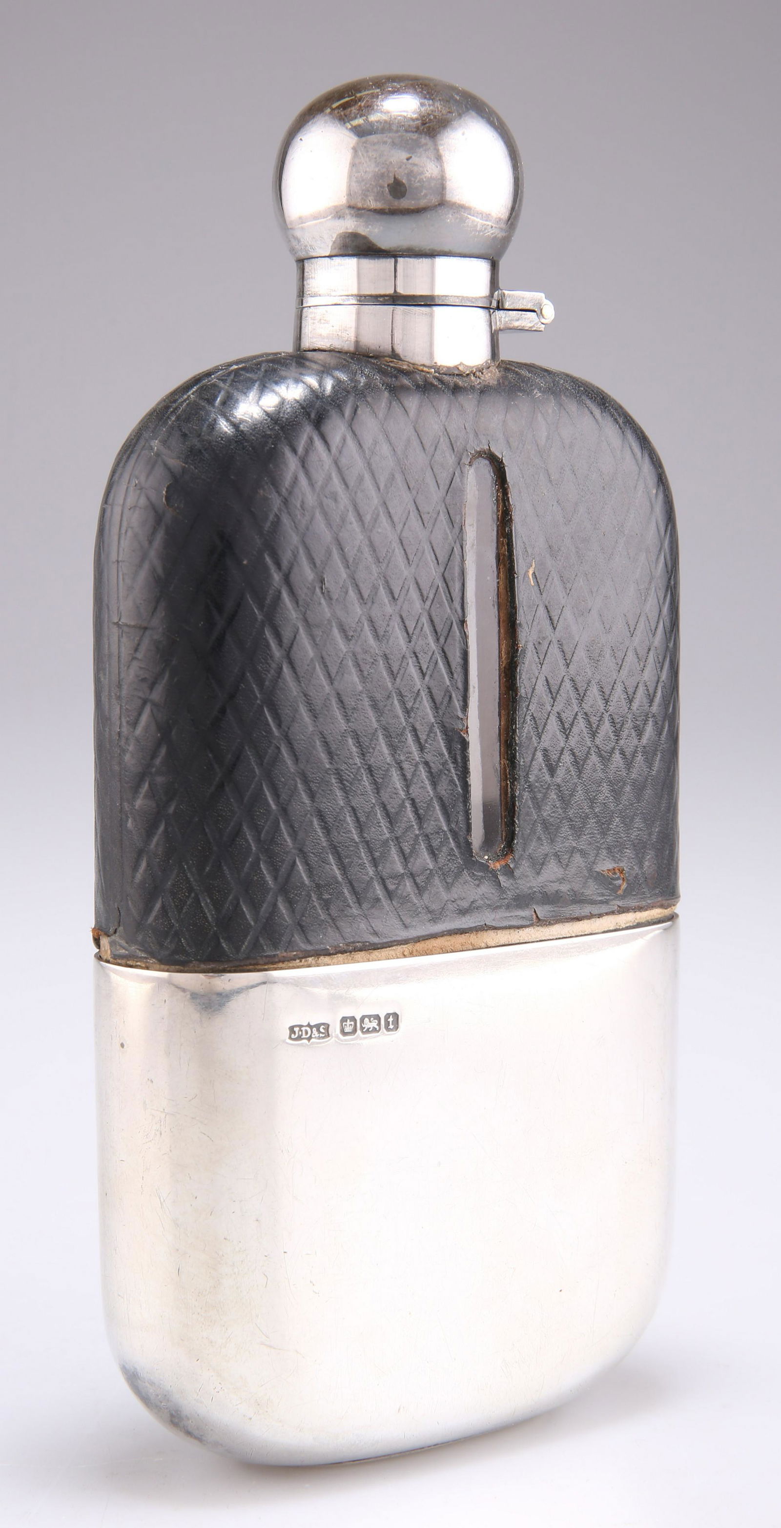 A GEORGE V LARGE SILVER HIP-FLASK (1 of 1)