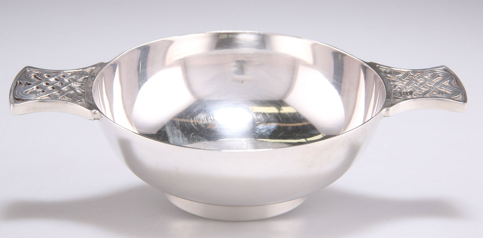 AN ELIZABETH II SILVER QUAICH (1 of 2)