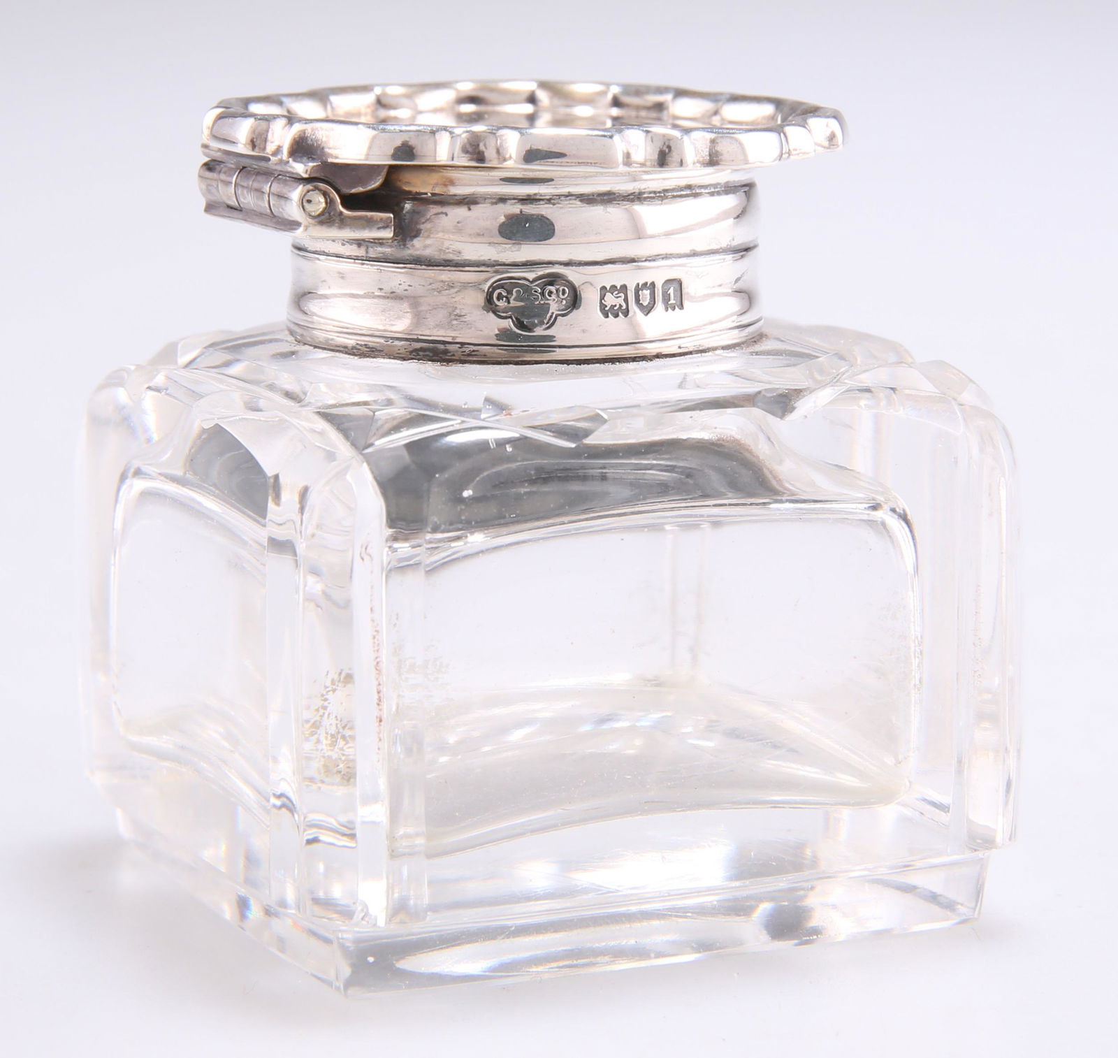 AN EDWARDIAN SILVER INKSTAND (1 of 2)