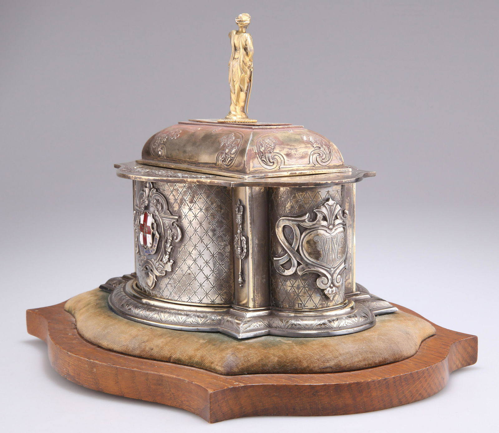 AN EDWARDIAN SILVER-GILT AND ENAMEL PRESENTATION CASKET (1 of 4)
