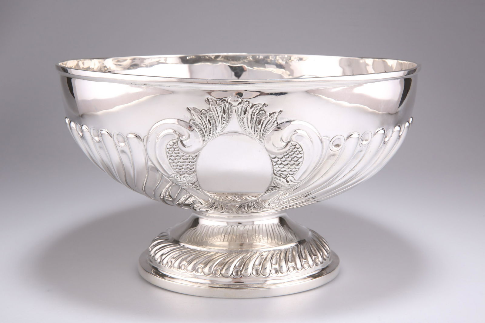 AN EDWARDIAN SILVER BOWL (1 of 1)