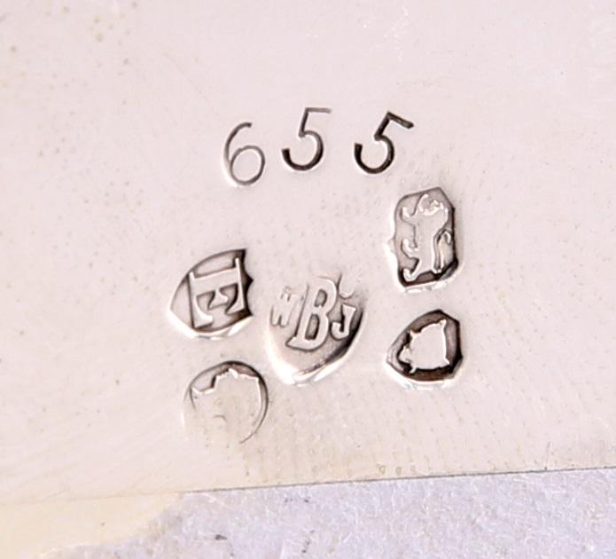 A VICTORIAN SILVER BEAKER (1 of 1)