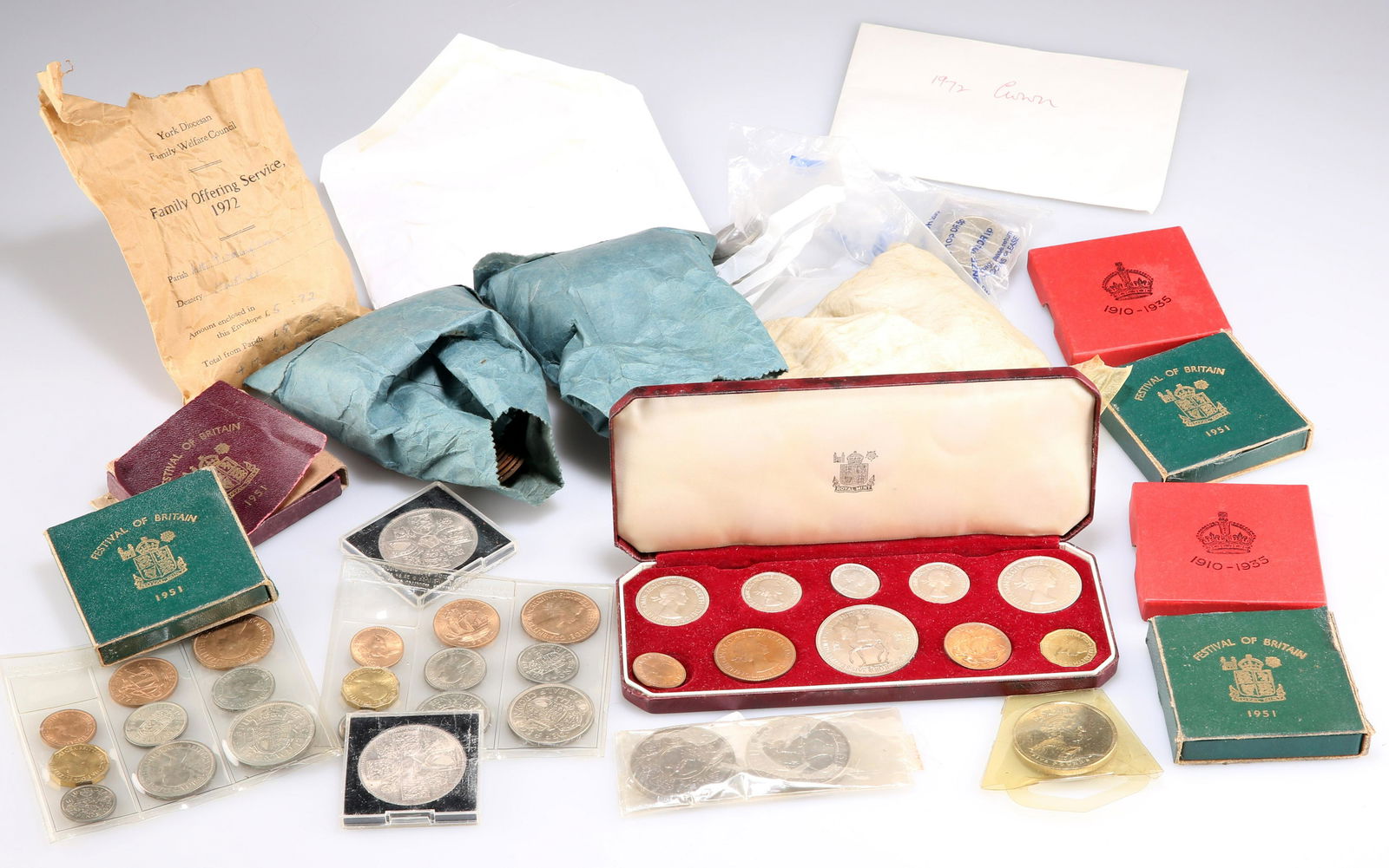AN ELIZABETH II 1953 PROOF SET AND A QUANTITY OF COINAGE (1 of 1)