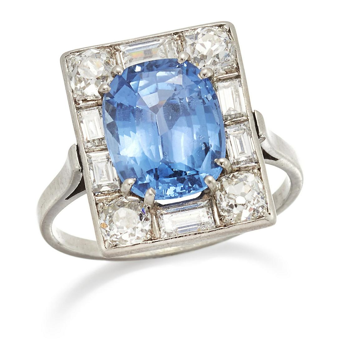 AN ART DECO SAPPHIRE AND DIAMOND CLUSTER RING (1 of 1)