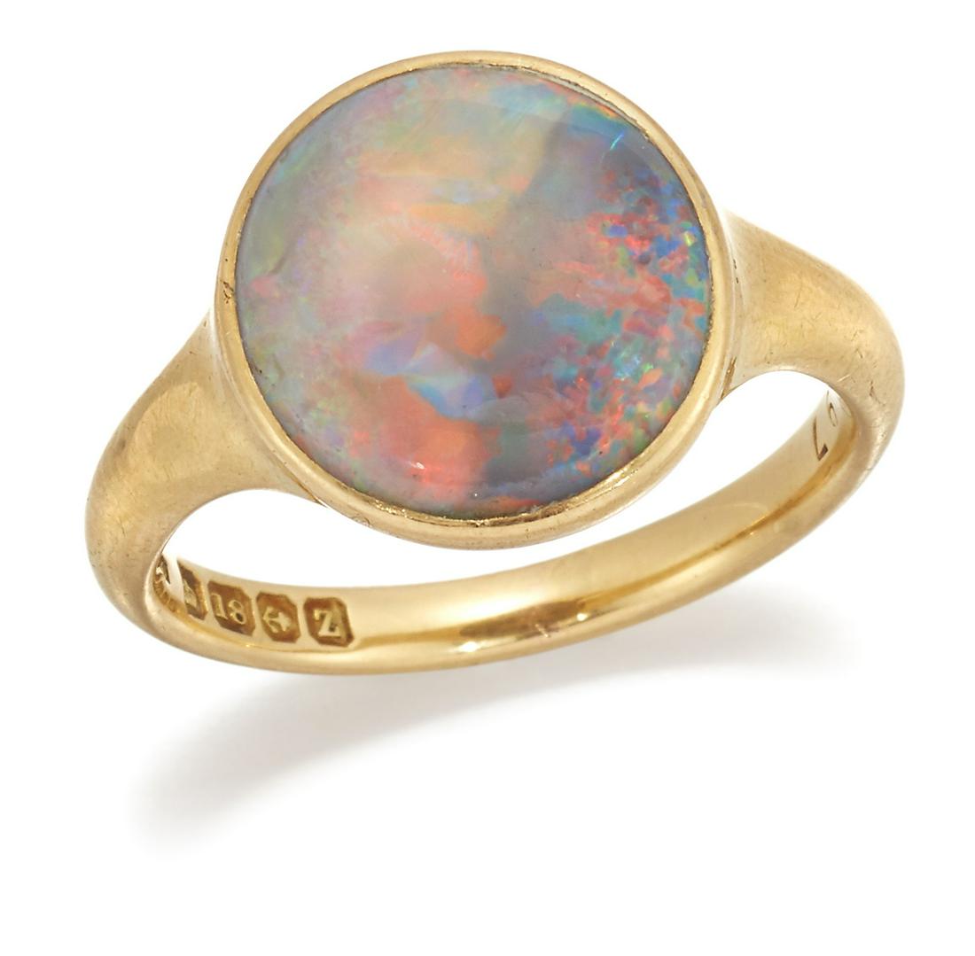 AN 18 CARAT GOLD BOULDER OPAL RING (1 of 1)