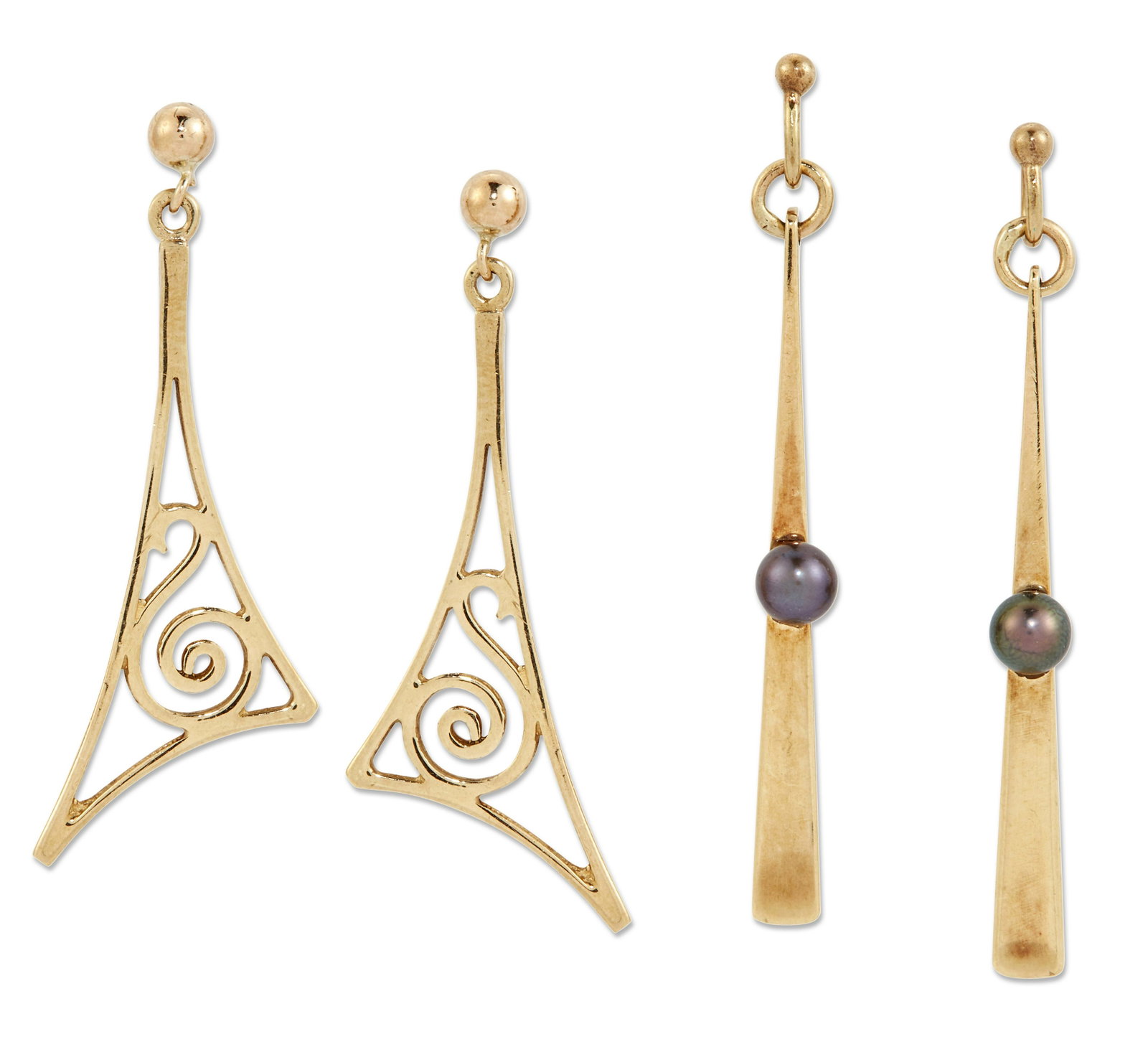 A PAIR OF 9 CARAT GOLD CULTURED PEARL PENDANT EARRINGS, AND A PAIR OF 9 CARAT GOLD PENDANT EARRINGS: A PAIR OF 9 CARAT GOLD CULTURED PEARL PENDANT EARRINGS, angular taping bars set with black cultured pearls, hallmarked London 1981, 4cm long; and A PAIR OF 9 CARAT GOLD PENDANT EARRINGS, of pierced sc