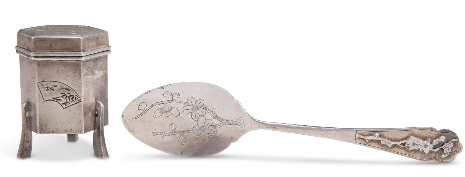 A CHINESE EXPORT SILVER SPOON, AND SMALL BOX AND COVER (1 of 1)