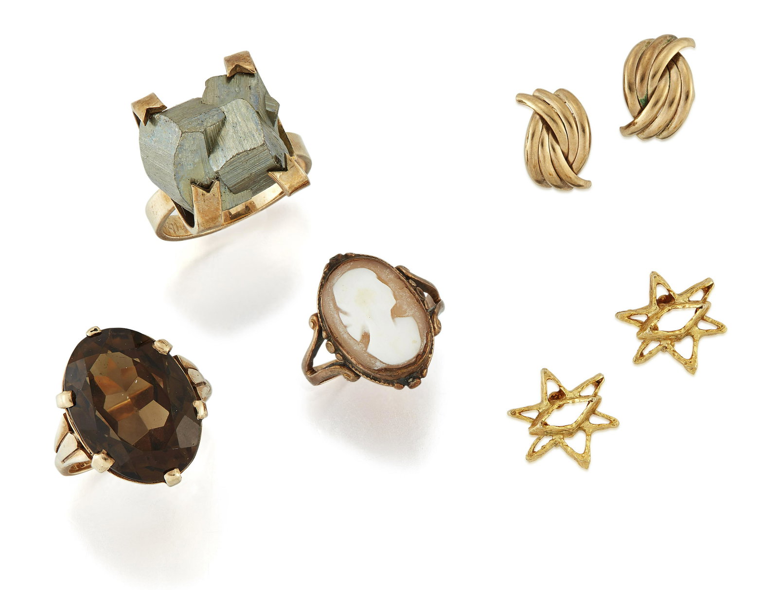 THREE RINGS AND TWO PAIRS OF EARRINGS (1 of 1)