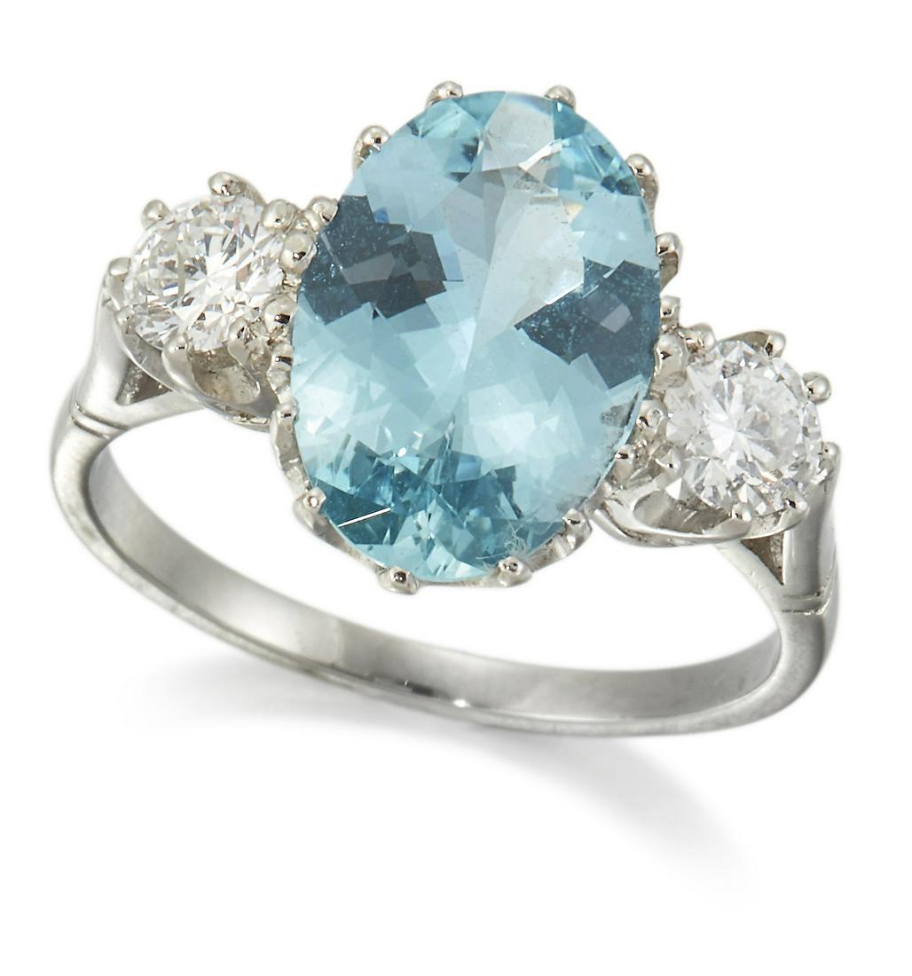 AN AQUAMARINE AND DIAMOND THREE STONE RING (1 of 1)