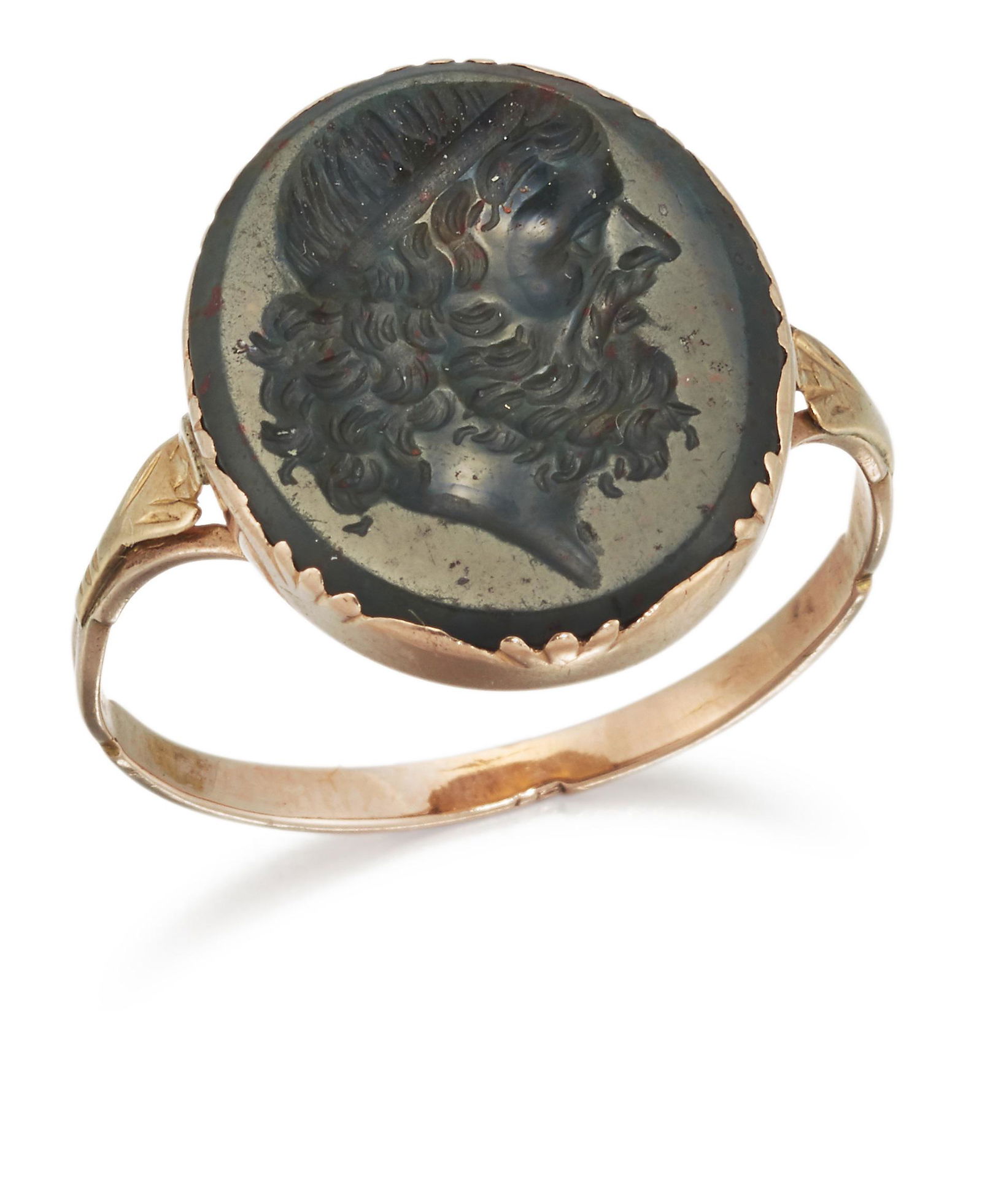 A BLOODSTONE INTAGLIO SIGNET RING (1 of 1)