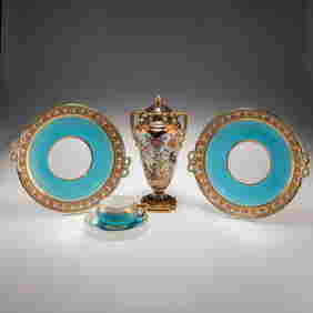 AN EARLY 20TH CENTURY COPELAND'S CHAIN PEDESTAL VASE AND COVER, AND OTHER PORCELAIN (1 of 1)