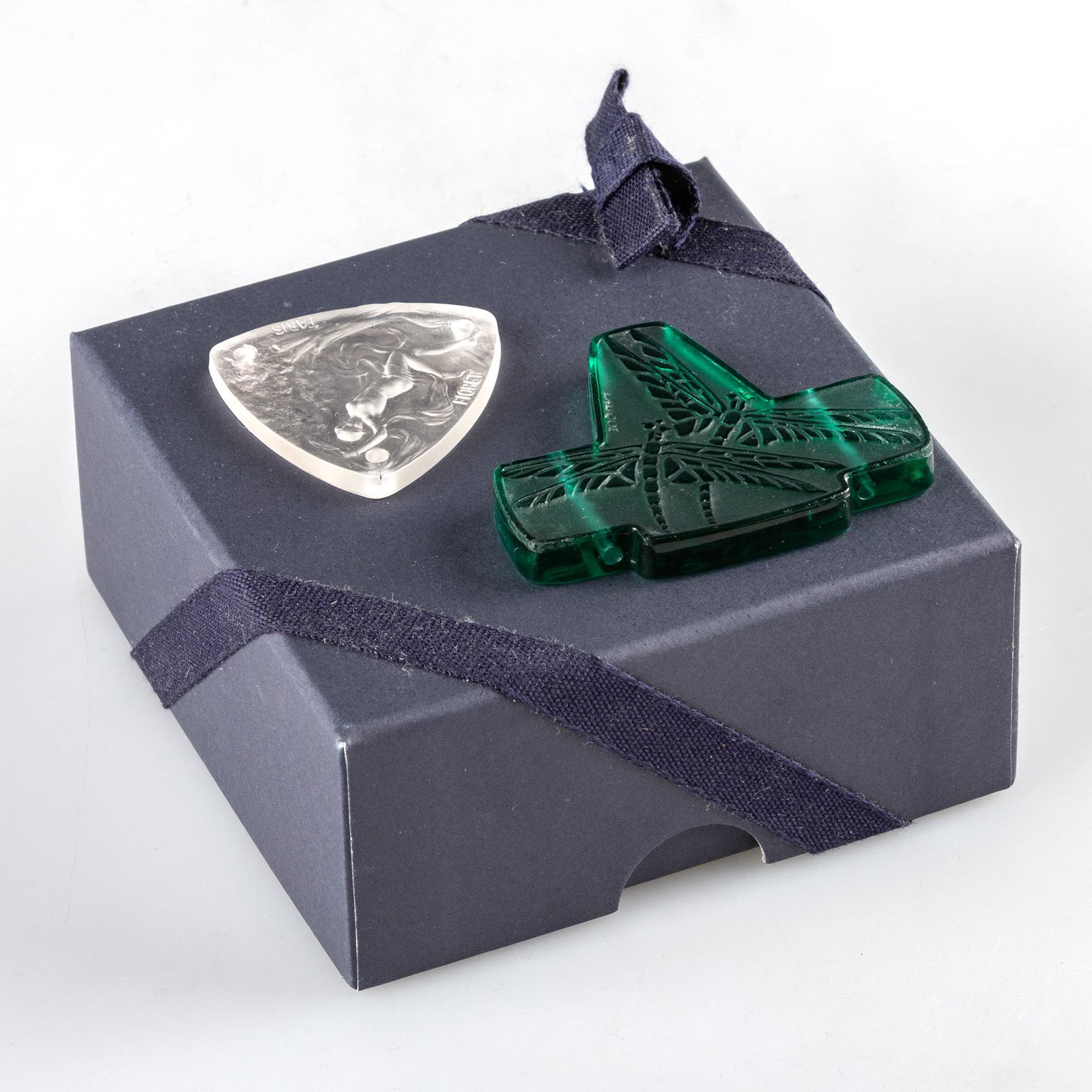 RENÃ‰ LALIQUE (FRENCH, 1860-1945), 'LIBELLULES', A PENDANT, DESIGNED 1920 (1 of 3)