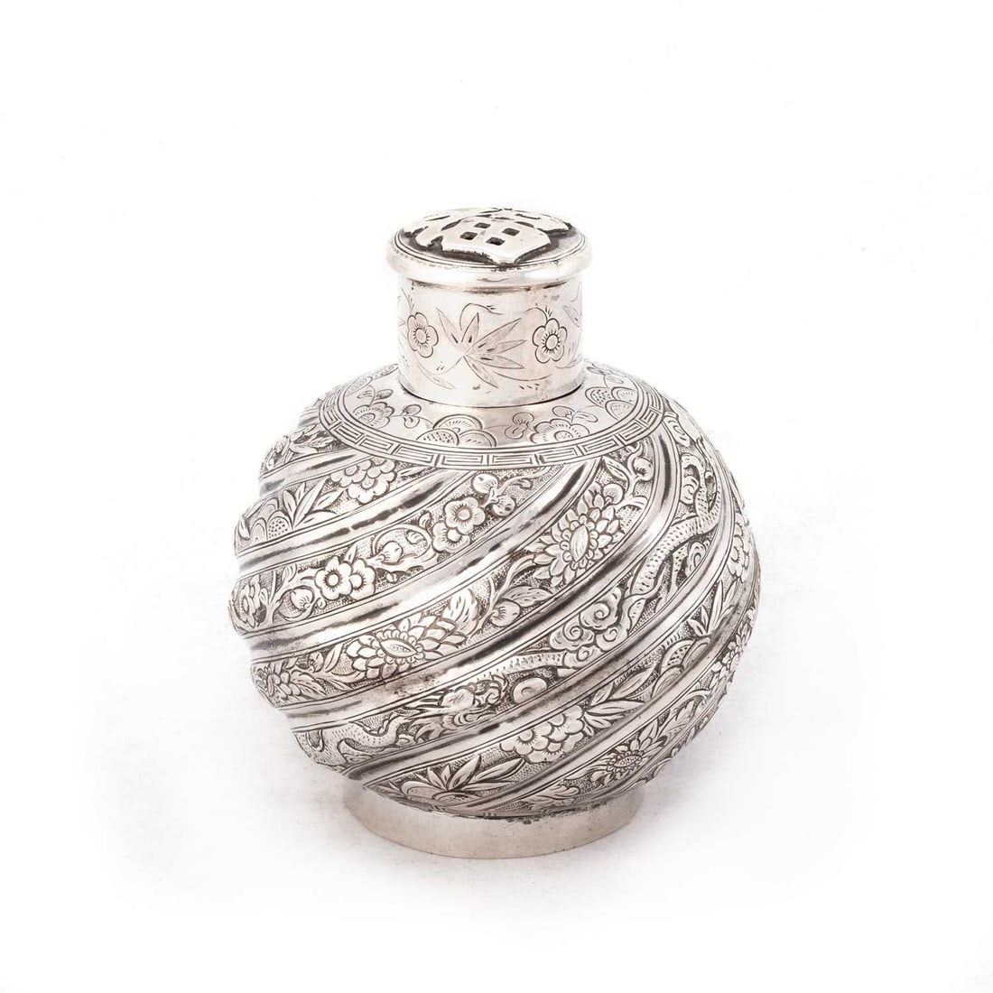 A LATE 19TH CENTURY CHINESE SILVER TEA CADDY (1 of 3)