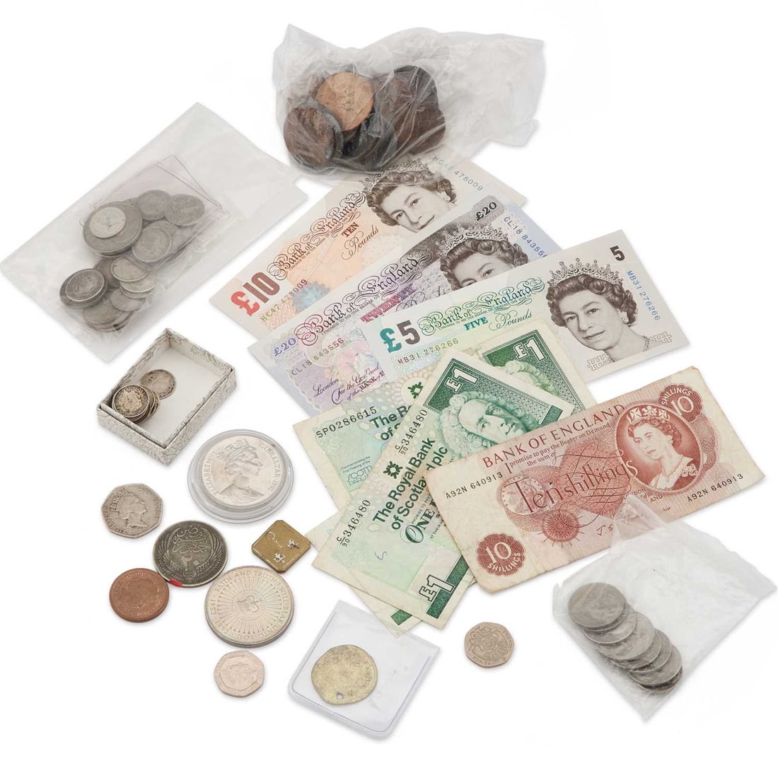A COLLECTION OF COINS AND BANKNOTES: A COLLECTION OF COINS AND BANKNOTES (Qty)