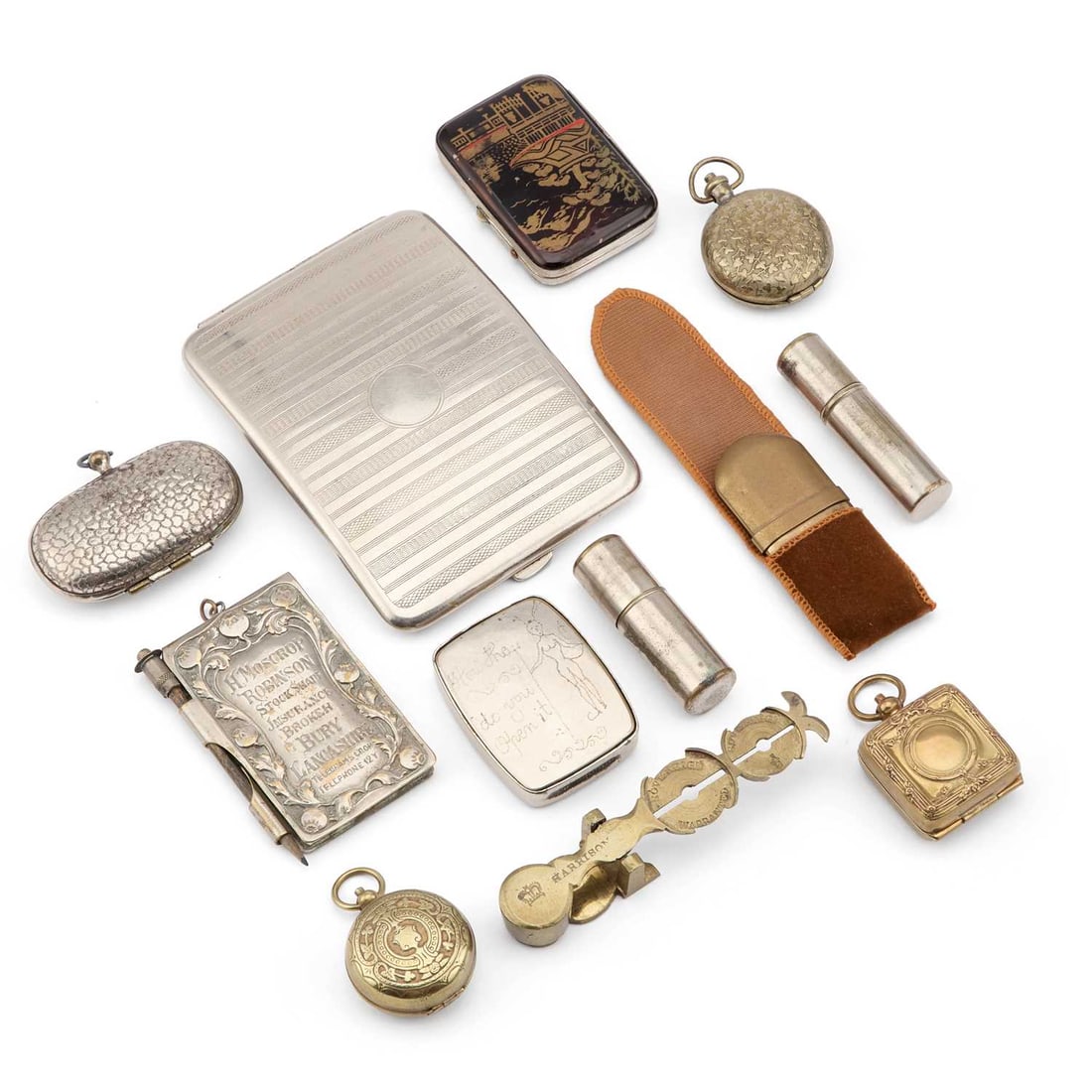 A GROUP OF ITEMS: A GROUP OF ITEMS including sovereign scales, stamped HARRISON; brass sovereign case, tokens, etc. (Qty) Sovereign scales 10cm long