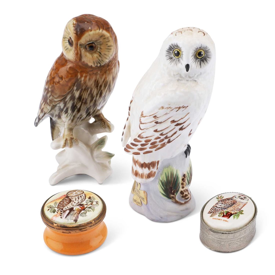 A CROWN STAFFORDSHIRE MODEL OF A SNOWY OWL BY LINLEY ADAMS: A CROWN STAFFORDSHIRE MODEL OF A SNOWY OWL BY LINLEY ADAMS together with a Karl Ens model of an owl and two pill boxes. (4) First 13cm high