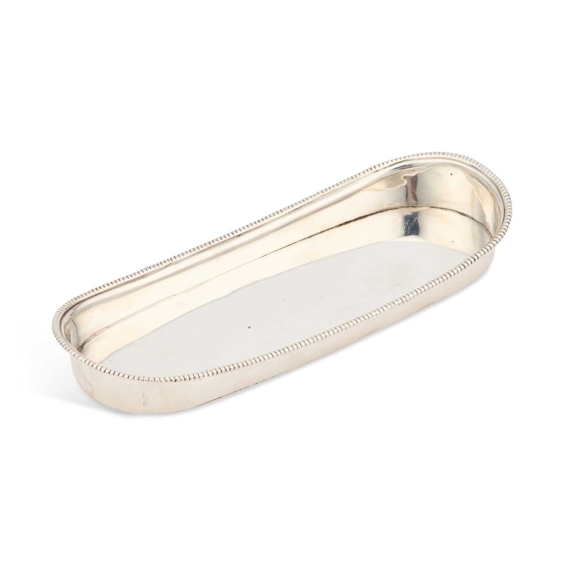 A GEORGE III SILVER SNUFFER TRAY (1 of 2)