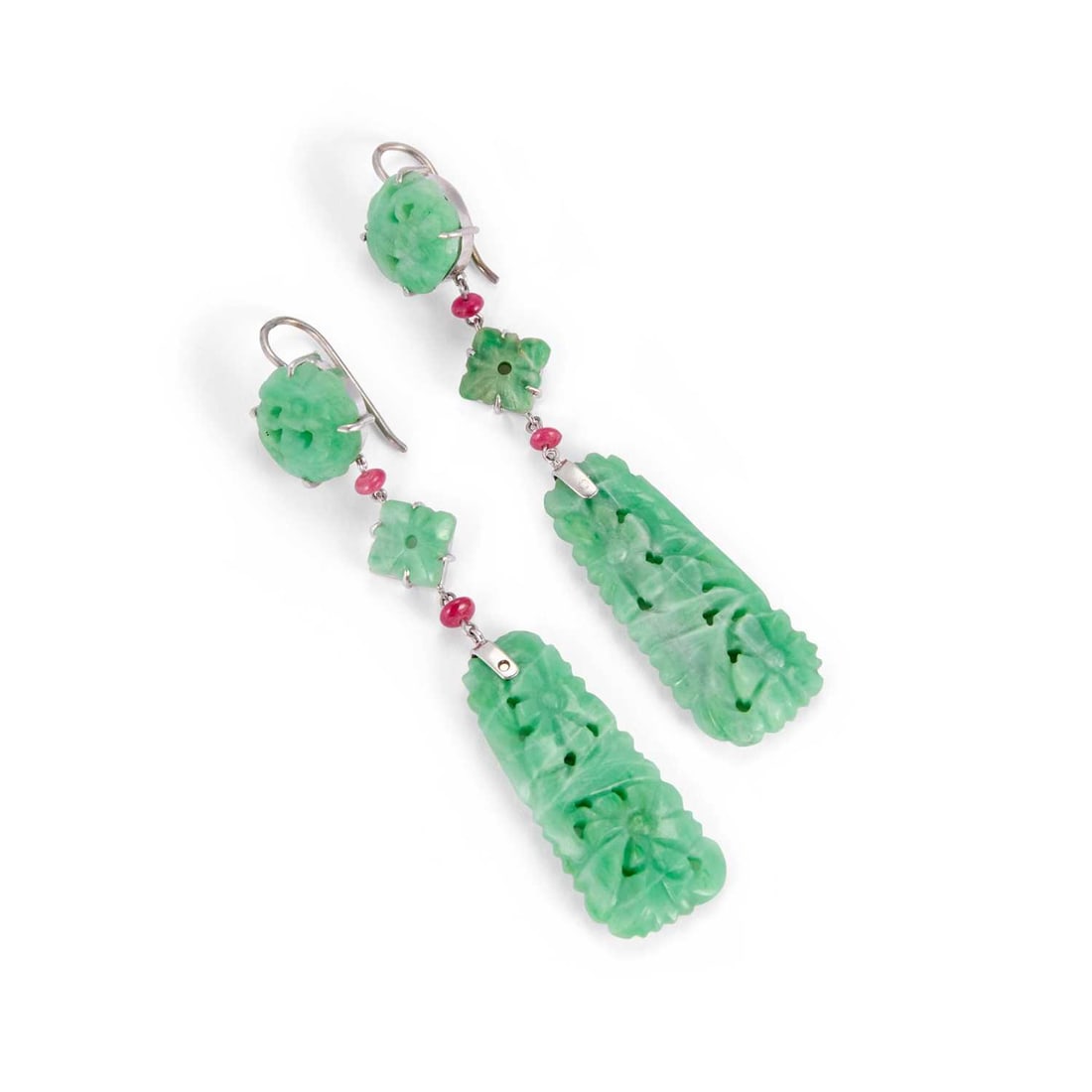 A PAIR OF JADEITE EARRINGS (1 of 1)