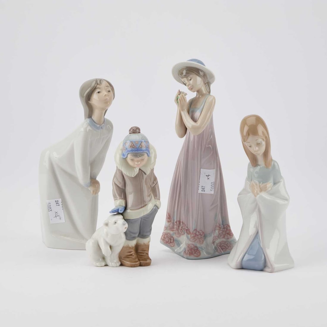 FOUR LLADRO FIGURES (1 of 1)