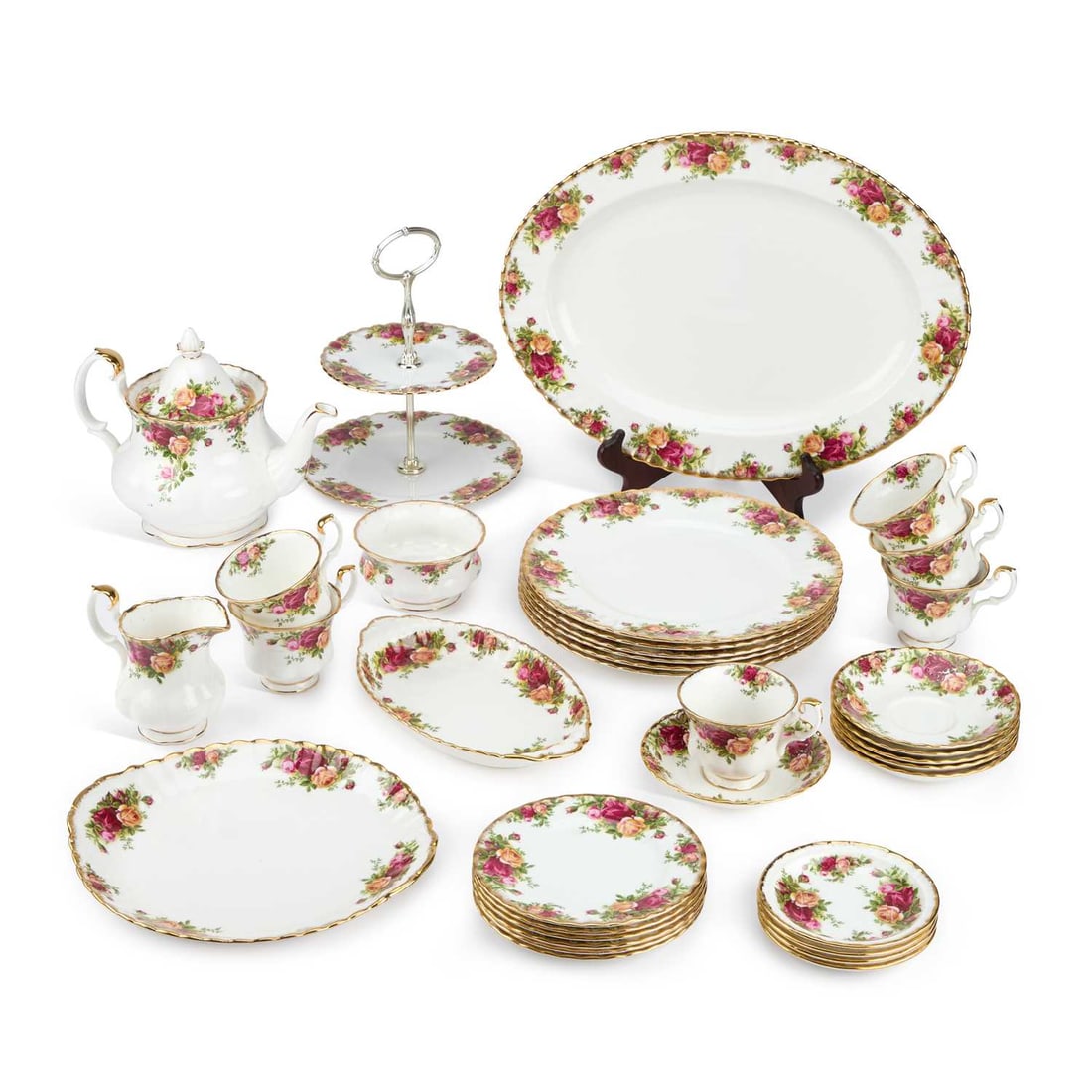A ROYAL ALBERT 'OLD COUNTRY ROSES' TEA SERVICE (1 of 2)