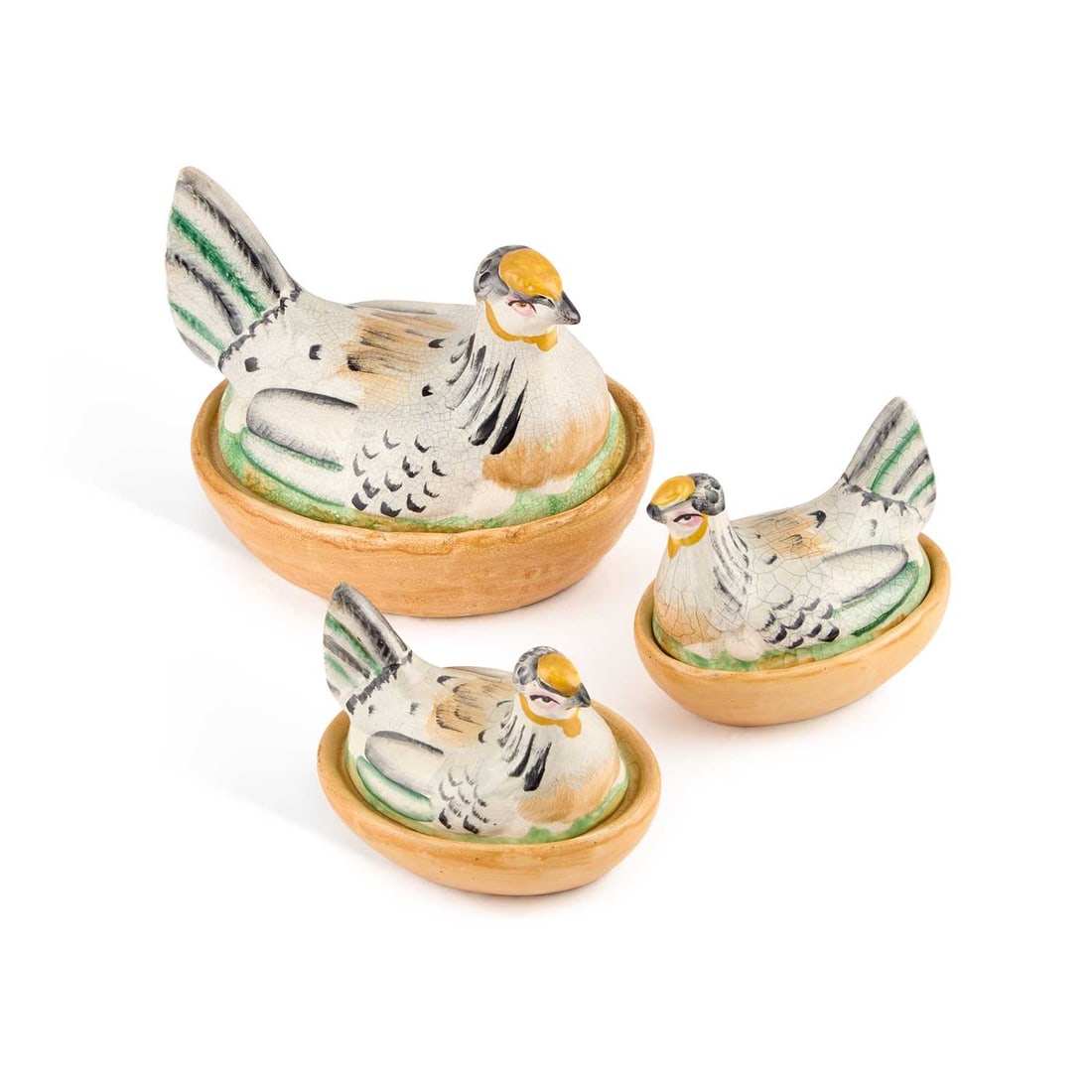 A SET OF THREE STAFFORDSHIRE POTTERY HEN-SHAPED BOXES AND COVERS (1 of 1)