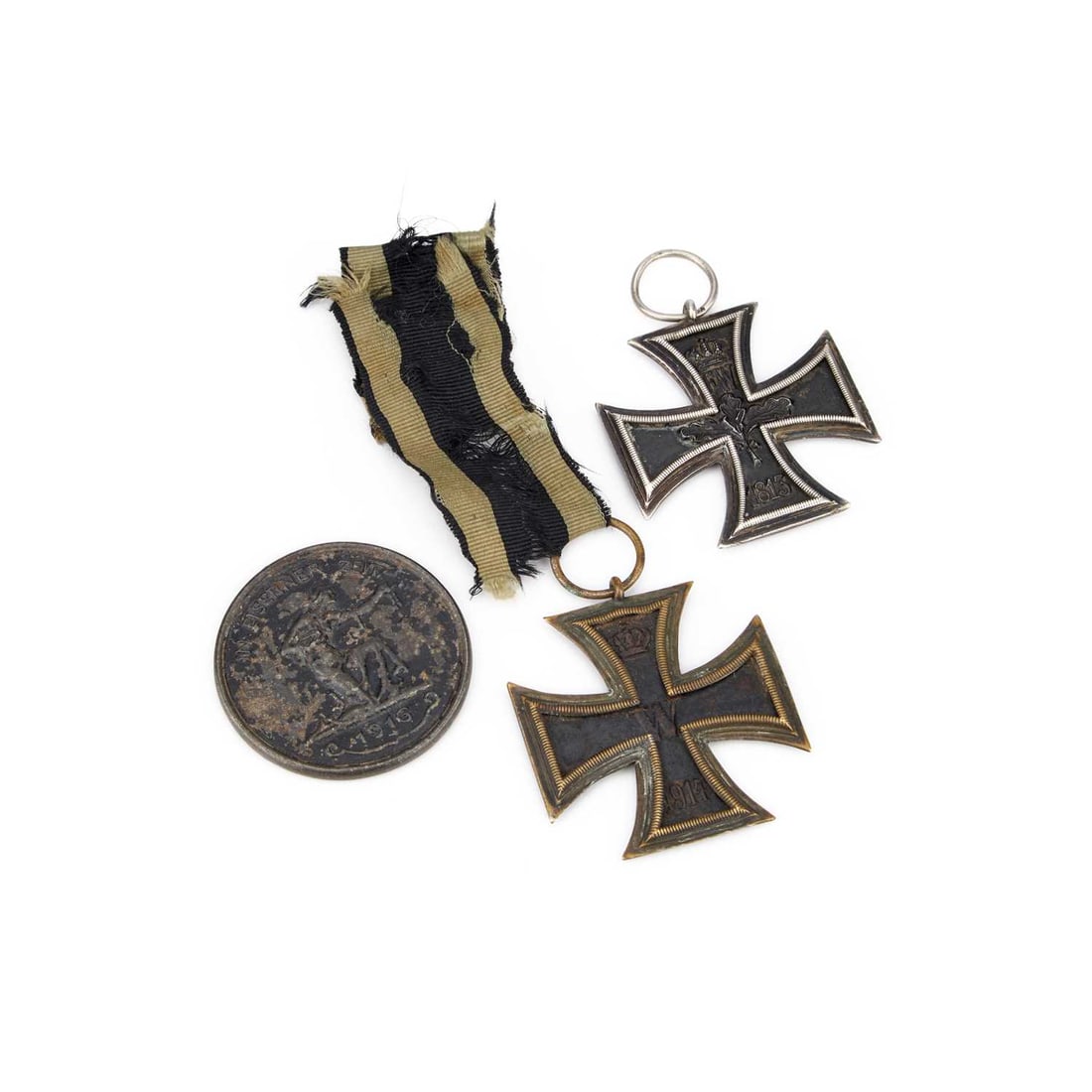 A GERMAN 1914 IRON CROSS SECOND CLASS (1 of 2)
