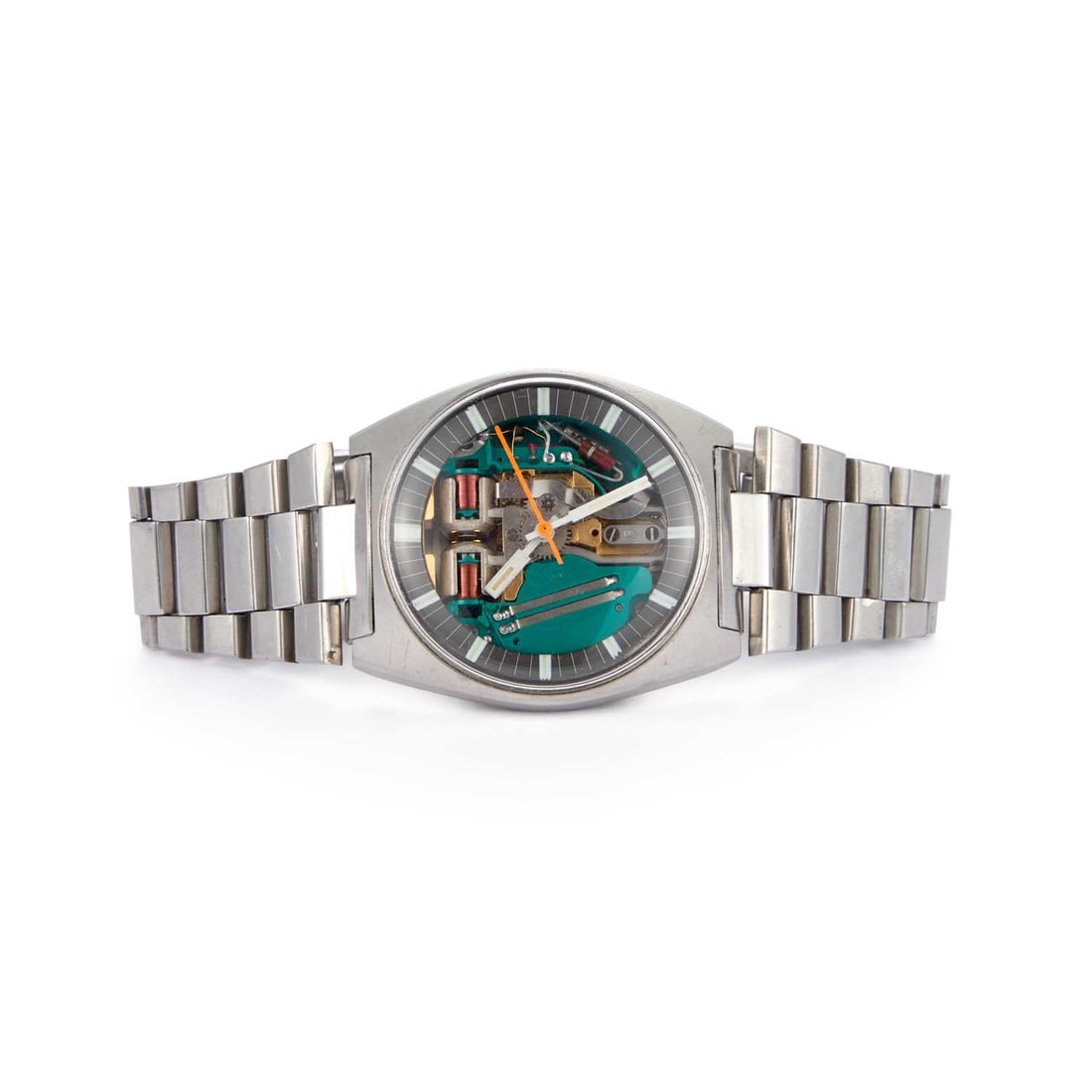 A GENTS STEEL BULOVA ACCUTRON SPACEVIEW BRACELET WATCH: A GENTS STEEL BULOVA ACCUTRON SPACEVIEW BRACELET WATCH the circular open dial and outer chapter ring with baton indices, steel case, case back signed Bulova serial number 3-445261, fitted with an orig