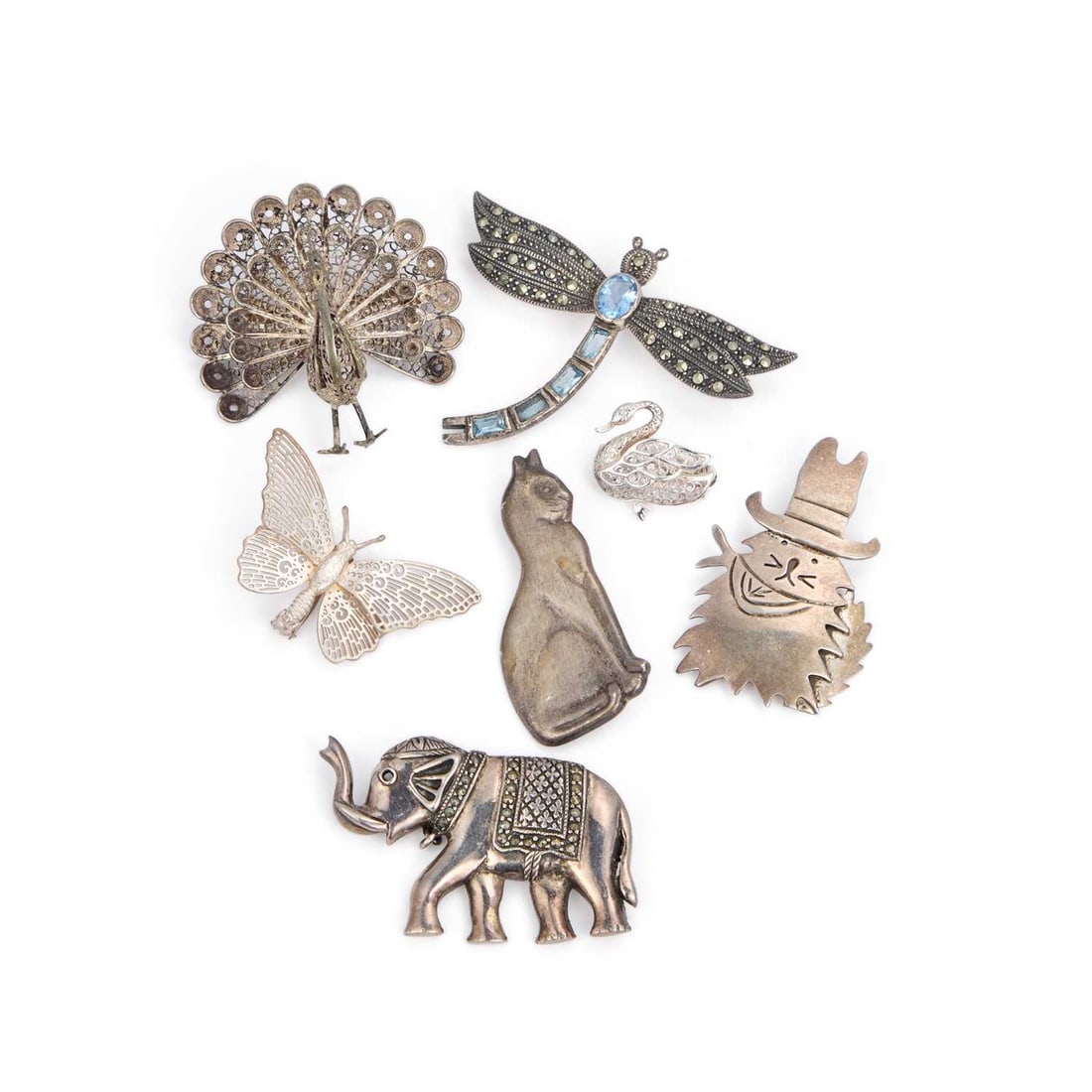 A COLLECTION OF NOVELTY ANIMAL AND INSECT BROOCHES (1 of 1)