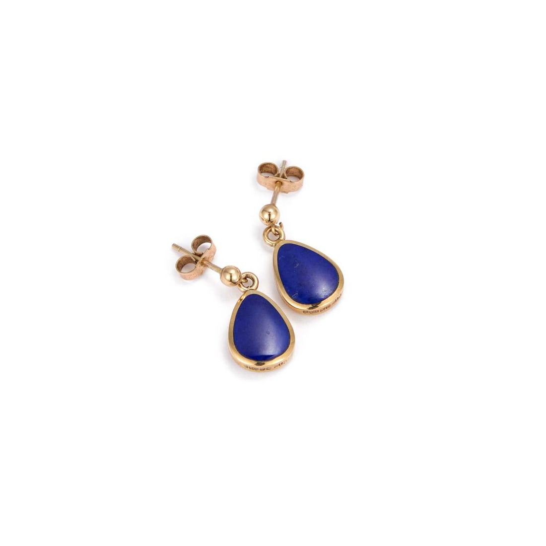 A PAIR OF 9 CARAT GOLD LAPIS LAZULI PENDANT EARRINGS: A PAIR OF 9 CARAT GOLD LAPIS LAZULI PENDANT EARRINGS pear-cut lapis lazuli in bezel-set borders, suspended from plain studs, hallmarked Sheffield 1992, post fittings. 1.8cm long, 2.8 grams Good condi