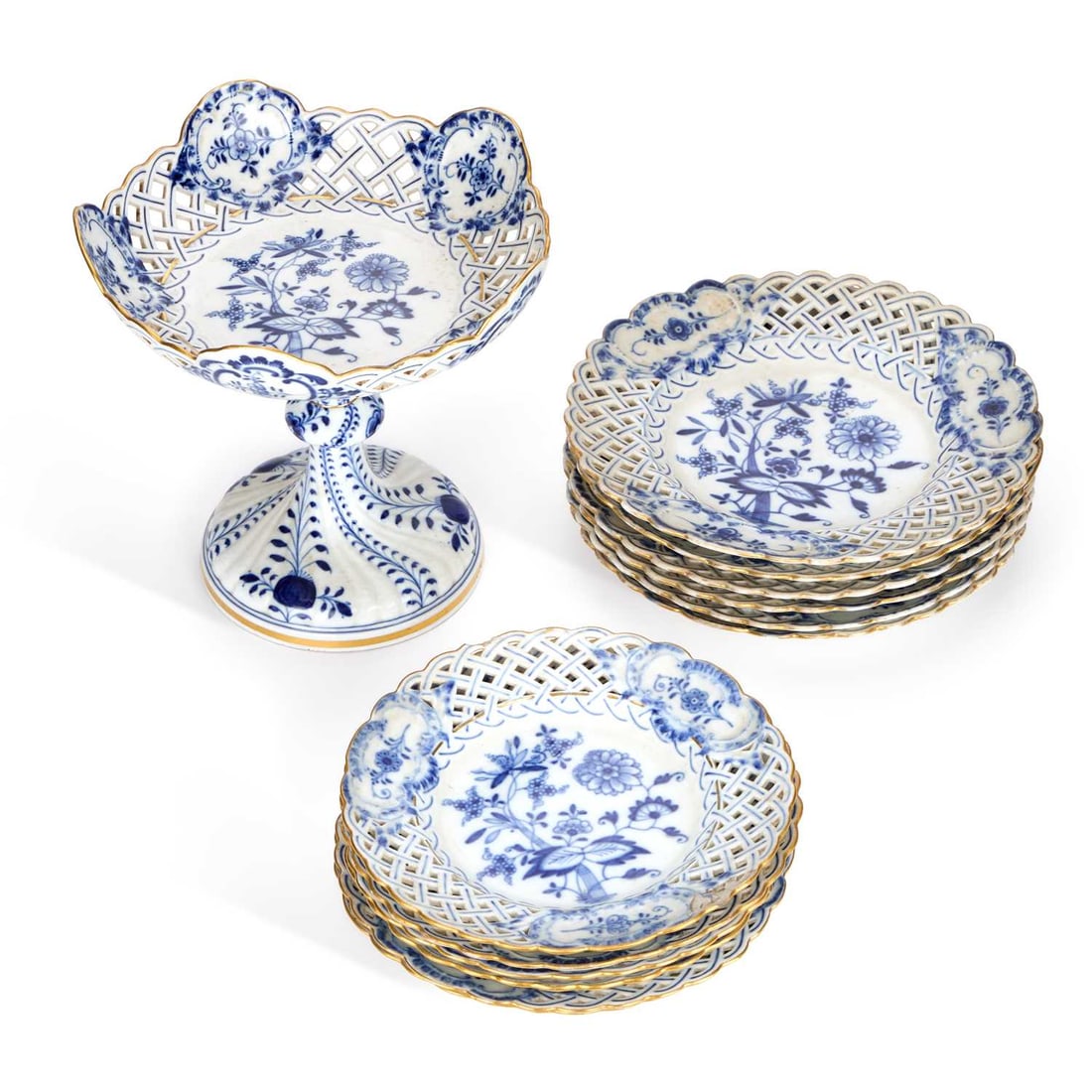 A MEISSEN 'BLUE ONION' DESSERT SERVICE (1 of 3)