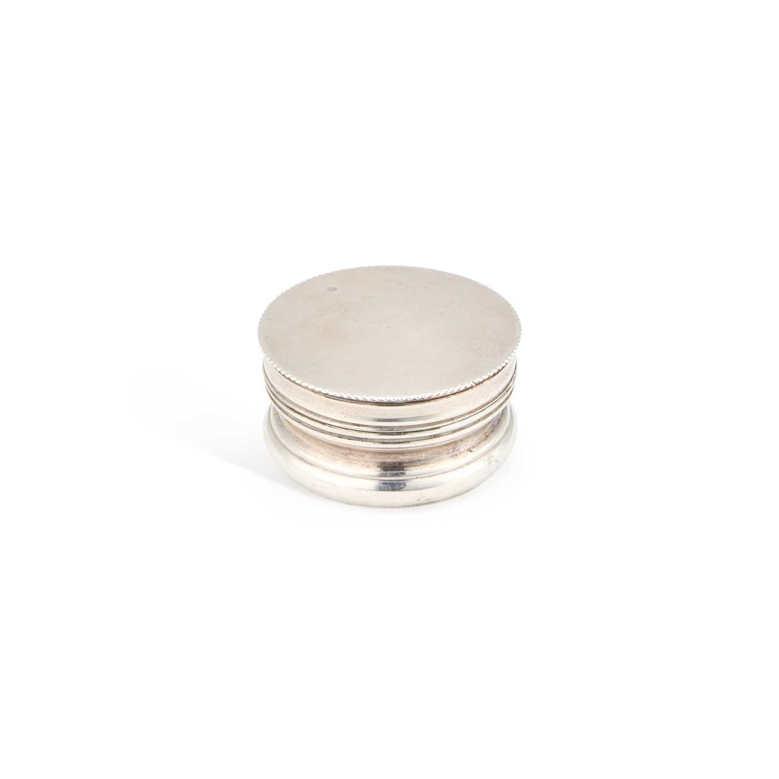 A LATE VICTORIAN SILVER COVERED BOX (1 of 1)